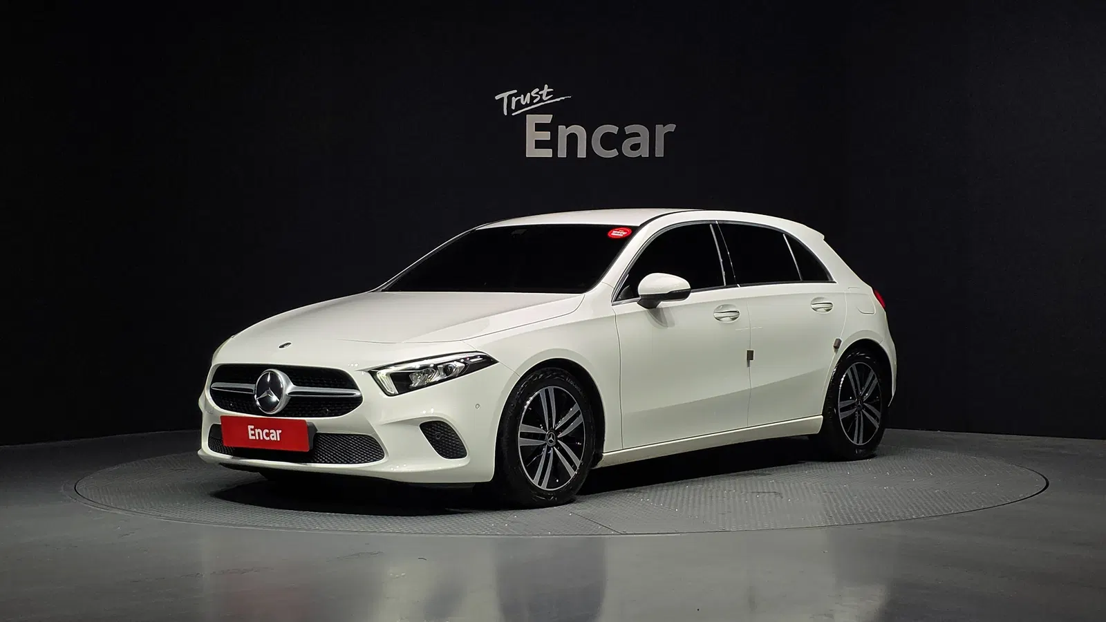 Mercedes-Benz Classe A A220 5 portes (W177) 2021 — photo 1 sur 40