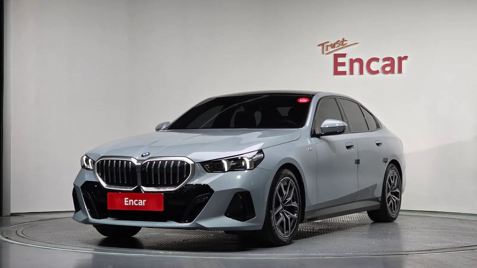 BMW Série 5 (G60) 520i M Sport 2024 — photo 1 sur 36
