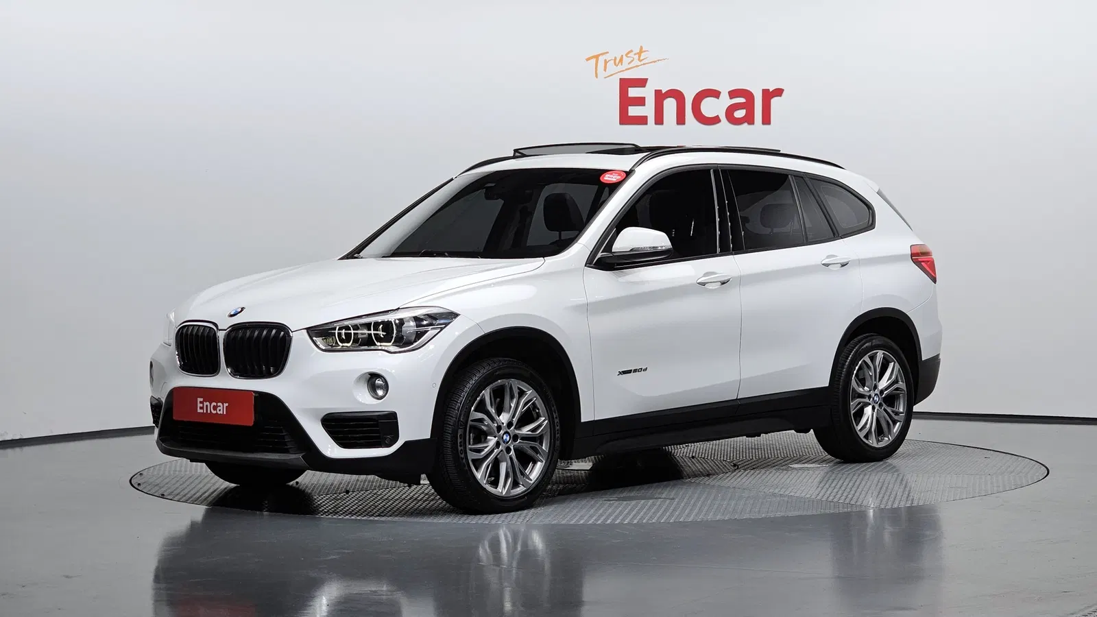 BMW X1 (F48) xDrive 20d Joy 2018 — photo 1 sur 32