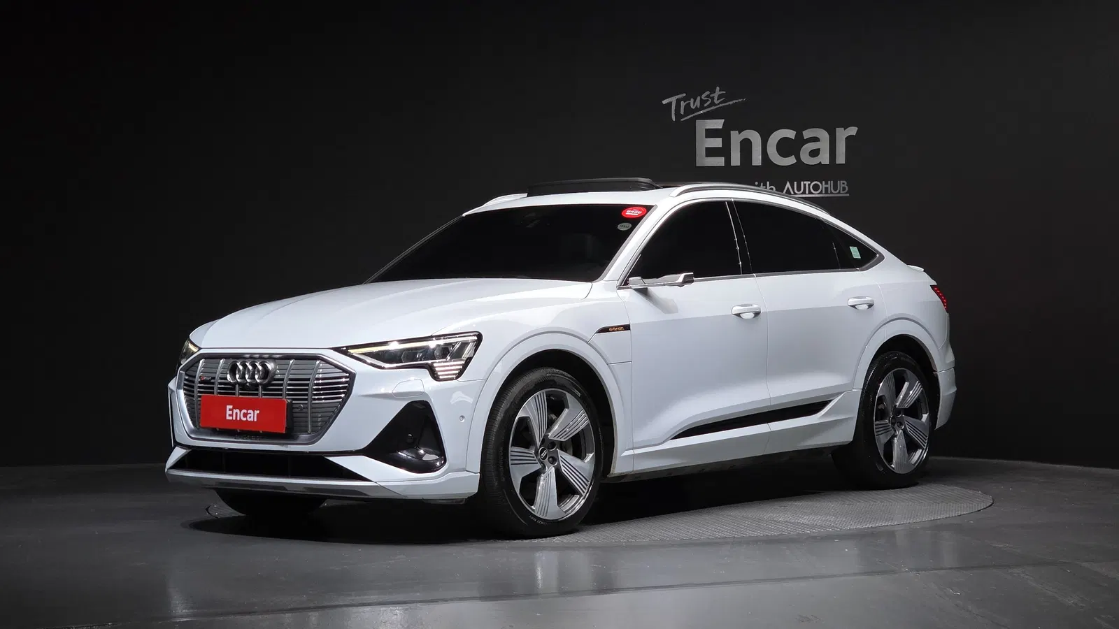 Audi e-tron 55 Quattro Sportback 2022 — photo 1 sur 20