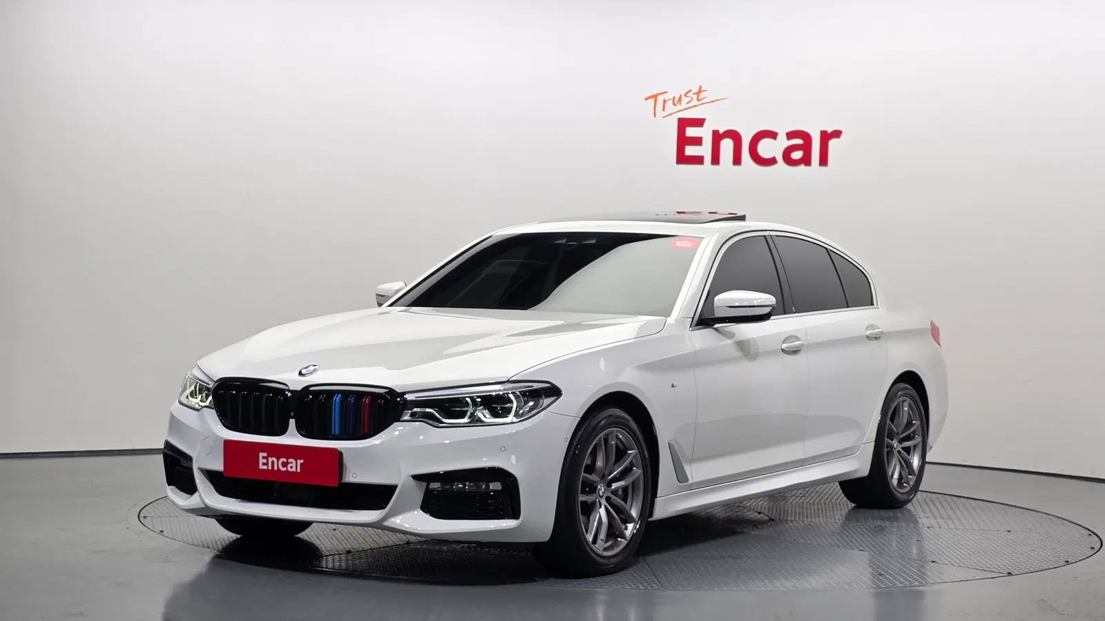 BMW Série 5 (G30) 530i xDrive M Sport Plus 2018 — photo 1 sur 34