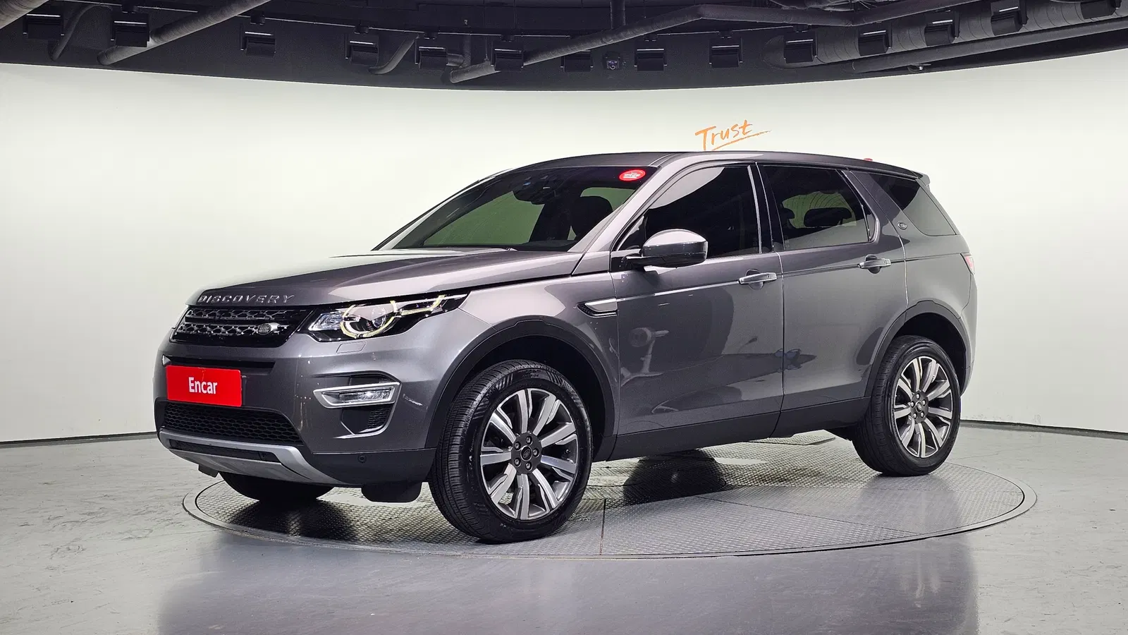 Land Rover Discovery Sport 2.0 TD4 HSE Luxury 2017 — photo 1 sur 20