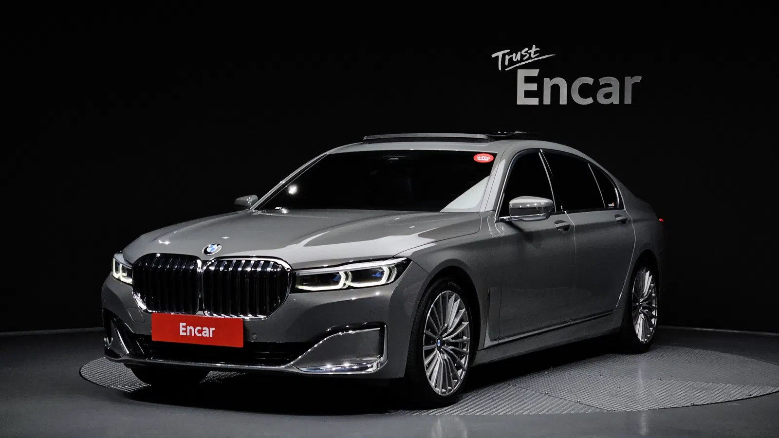 BMW Série 7 (G11) 730Ld xDrive Design Pure Excellence 2020 — photo 1 sur 41
