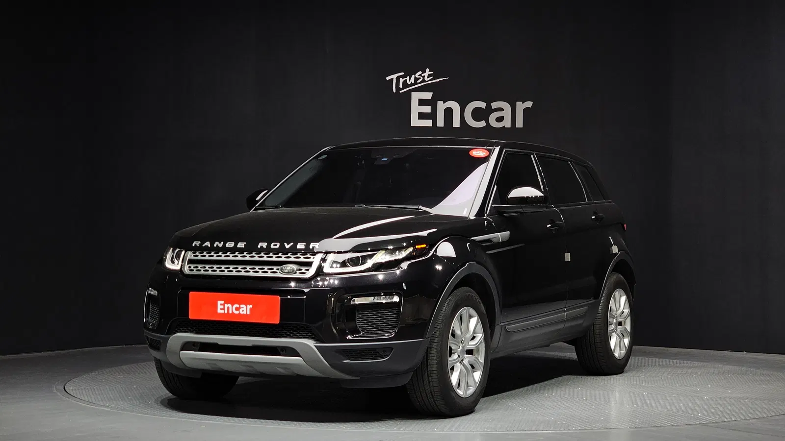 Land Rover Range Rover Evoque 2.0 TD4 SE 2018 — photo 1 sur 32