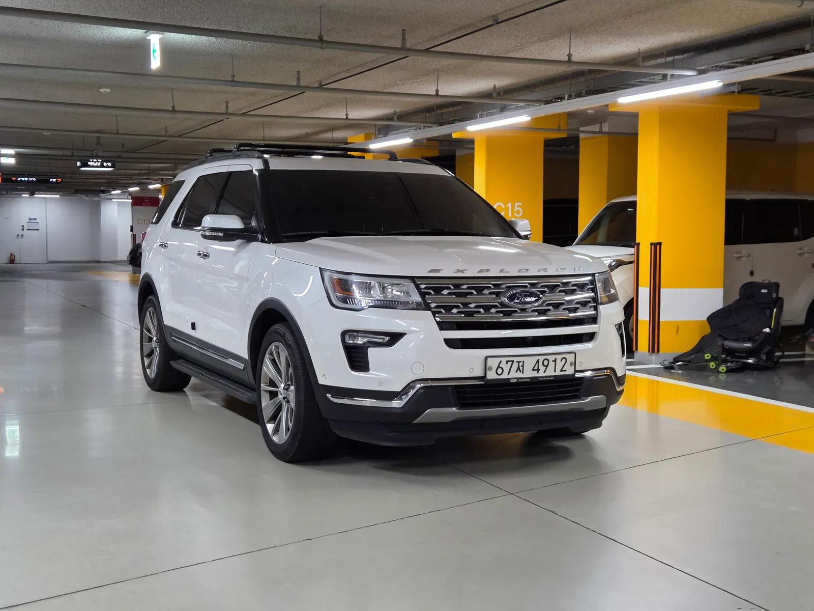 Ford Explorer 3.5 Limited 4WD 2018 — photo 1 sur 26