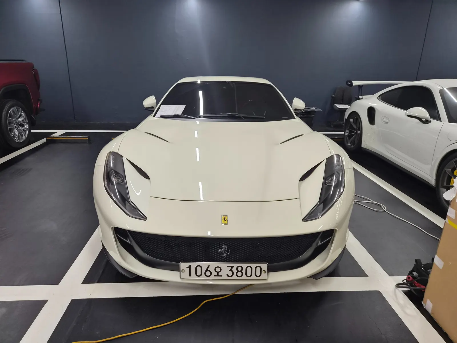 Ferrari 812 Superfast 6.5 V12 2020 — photo 1 sur 26