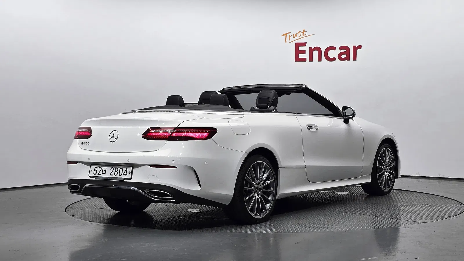 Mercedes-Benz Classe E E400 Cabriolet (W213) 2018 — photo 1 sur 36