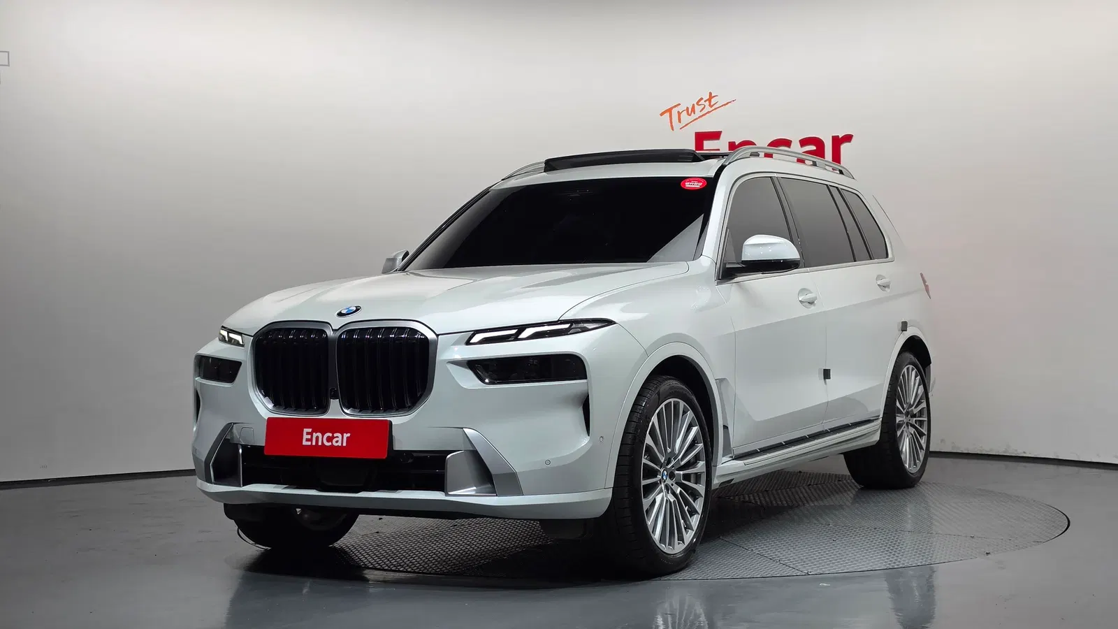 BMW X7 (G07) xDrive 40i Design Pure Excellence 6 places 2024 — photo 1 sur 39