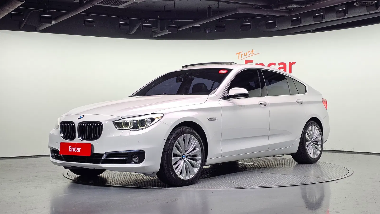 BMW Série 5 GT (F07) GT 30d xDrive 2015 — photo 1 sur 20