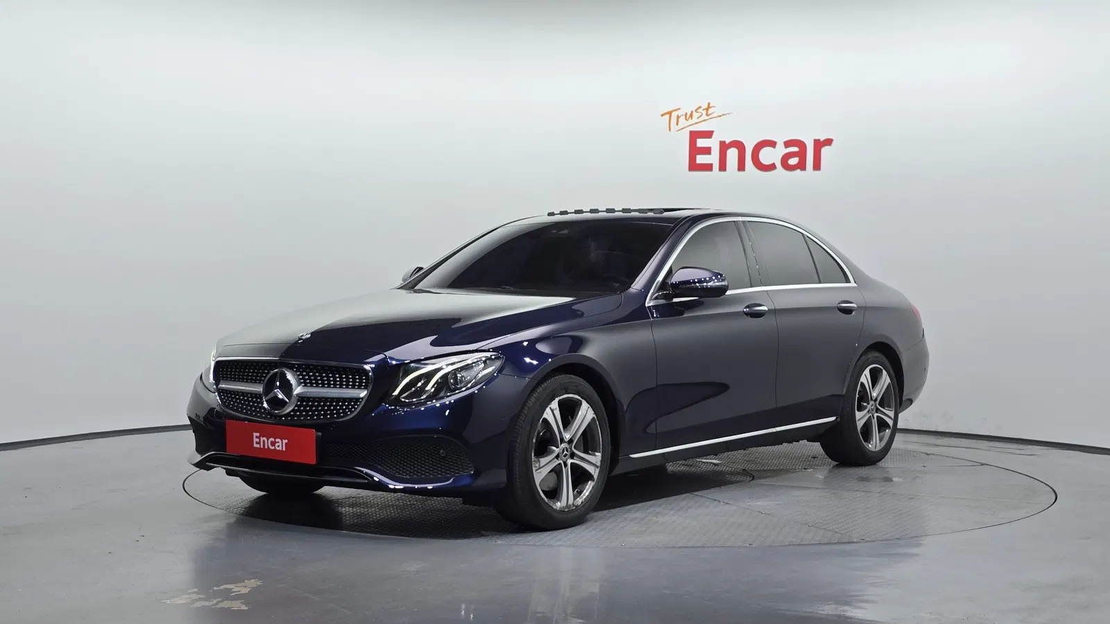 Mercedes-Benz Classe E E300 Avantgarde (W213) 2019 — photo 1 sur 20