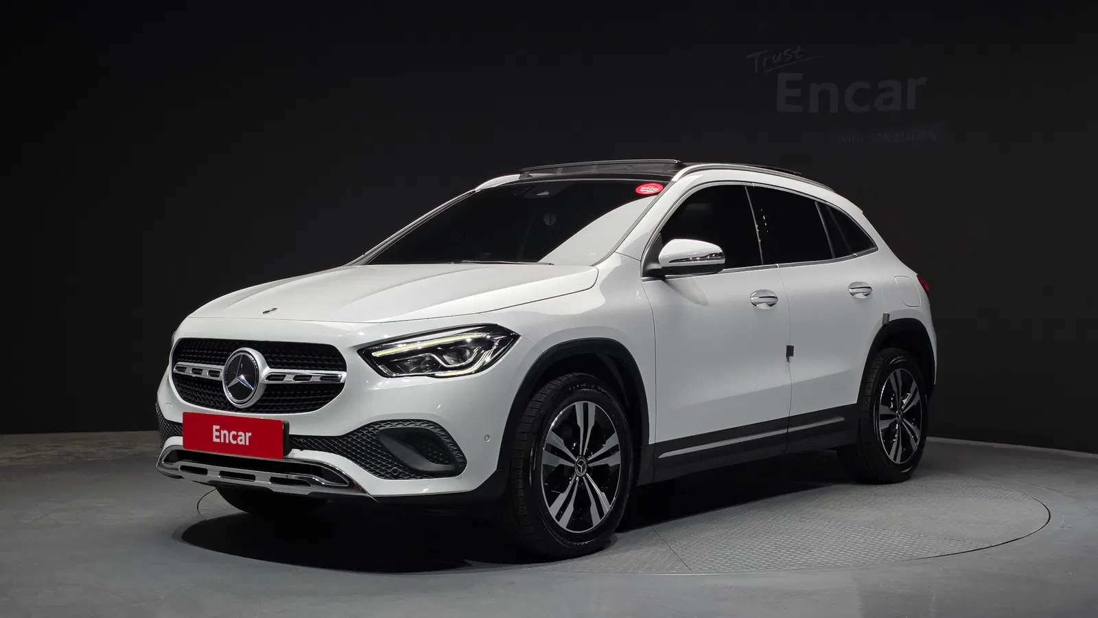 Mercedes-Benz GLA GLA220 (H247) 2021 — photo 1 sur 36