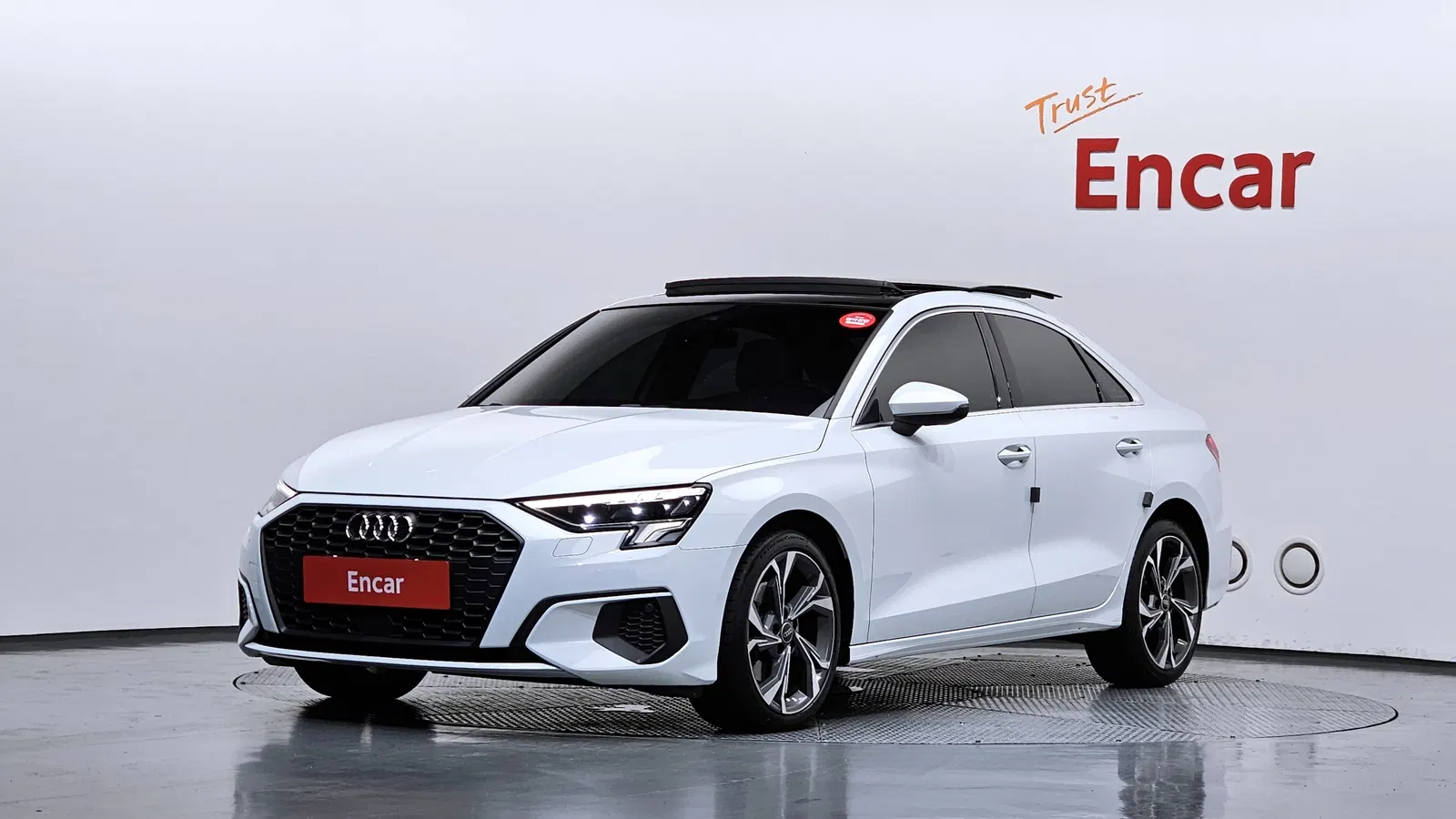 Audi A3 (8Y) 40 TFSI 2023 — photo 1 sur 37