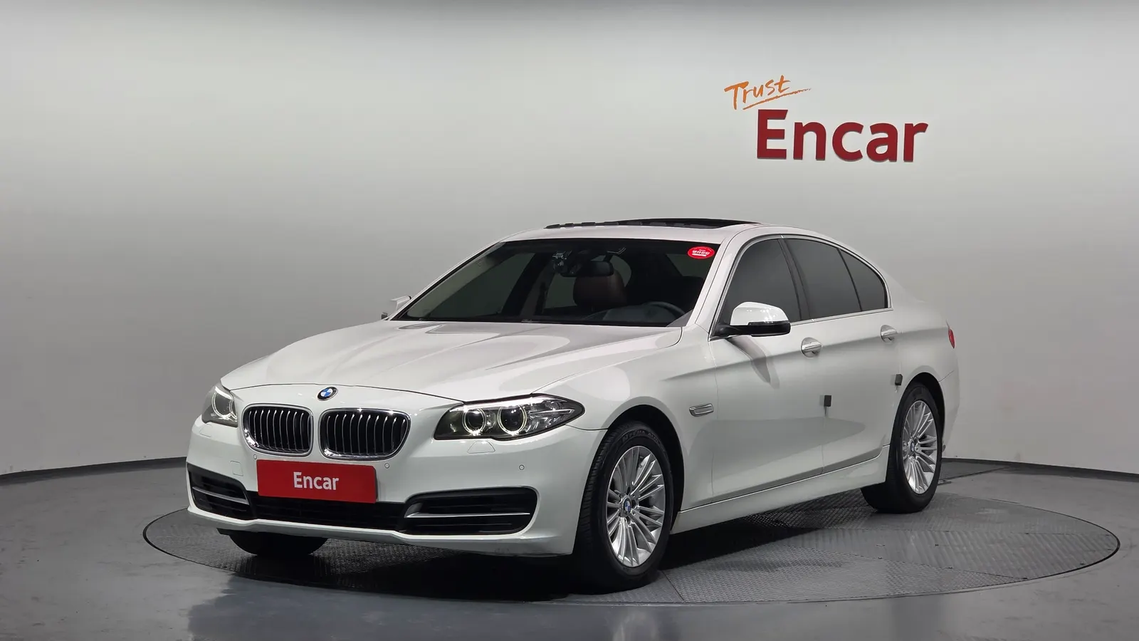 BMW Série 5 (F10) 520d xDrive 2015 — photo 1 sur 20