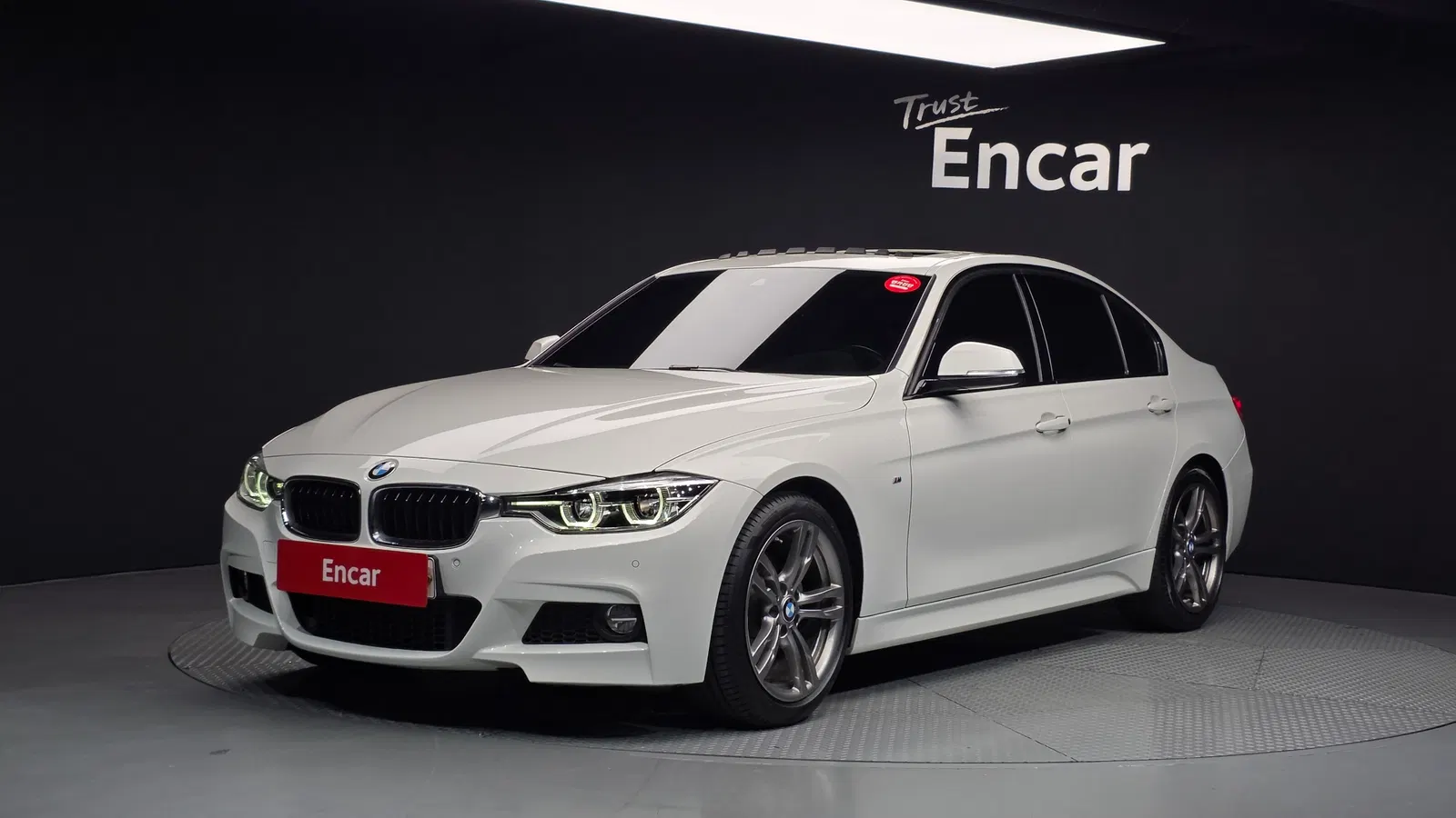 BMW Série 3 (F30) 320i M Sport 2018 — photo 1 sur 31