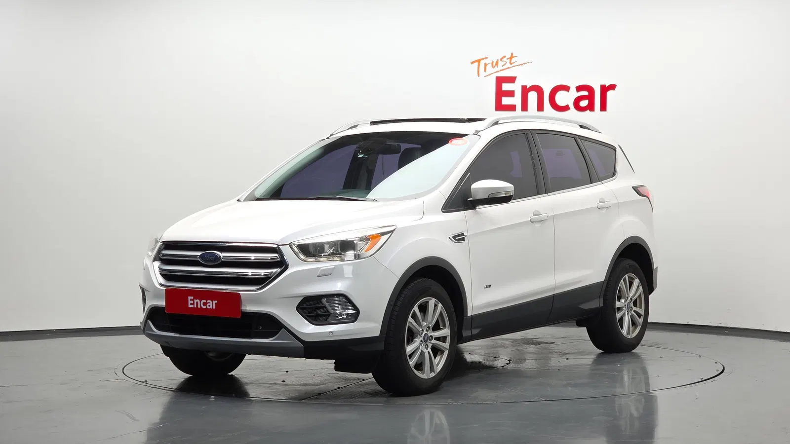 Ford Kuga 2e génération 2.0 Diesel Trendy 2017 — photo 1 sur 20