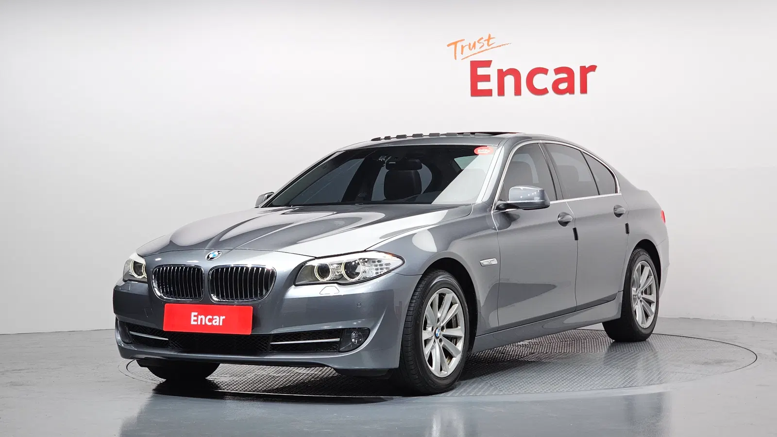 BMW Série 5 (F10) 525d 2013 — photo 1 sur 26