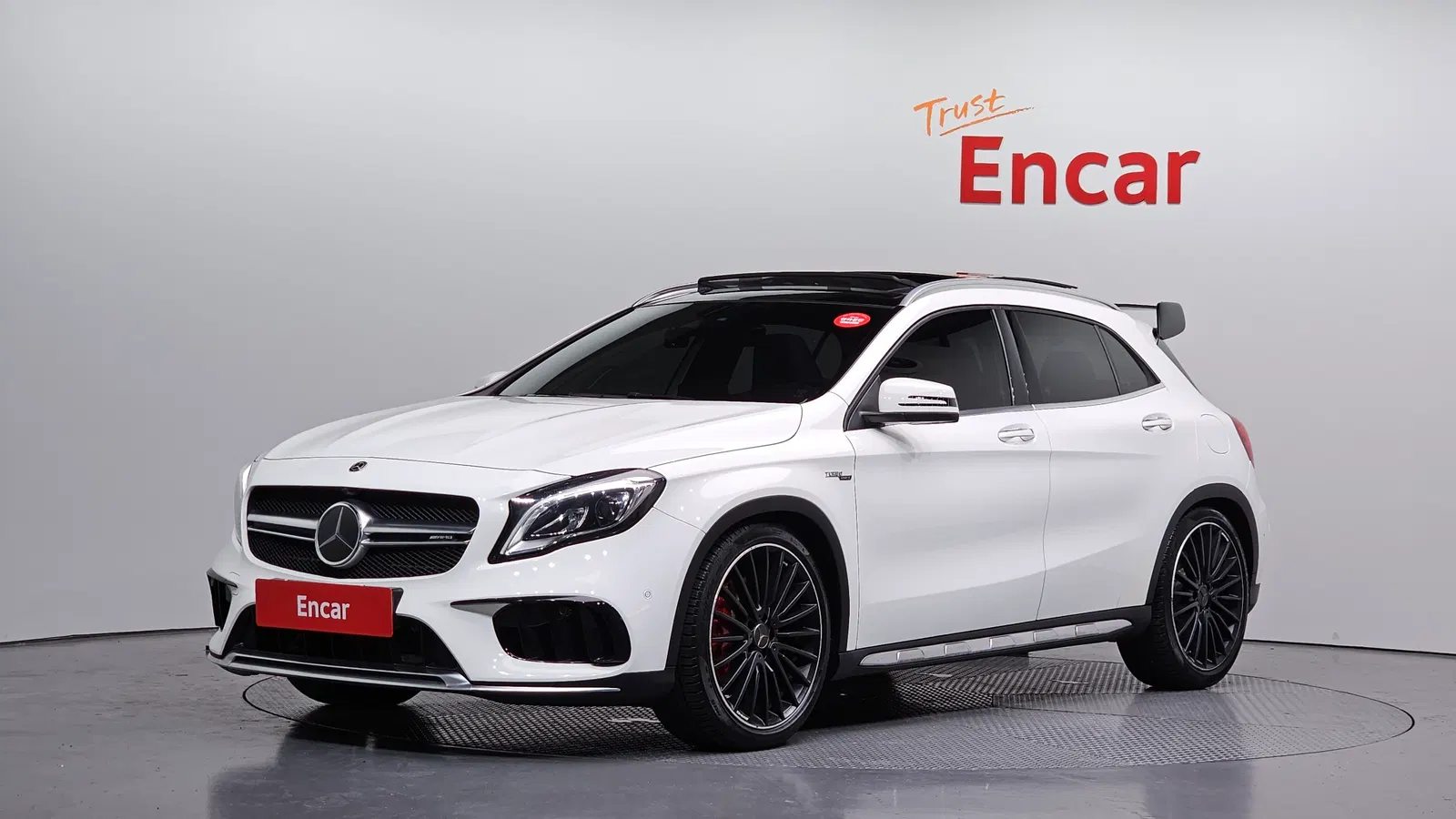 Mercedes-AMG GLA GLA45 4MATIC (X156) 2019 — photo 1 sur 33