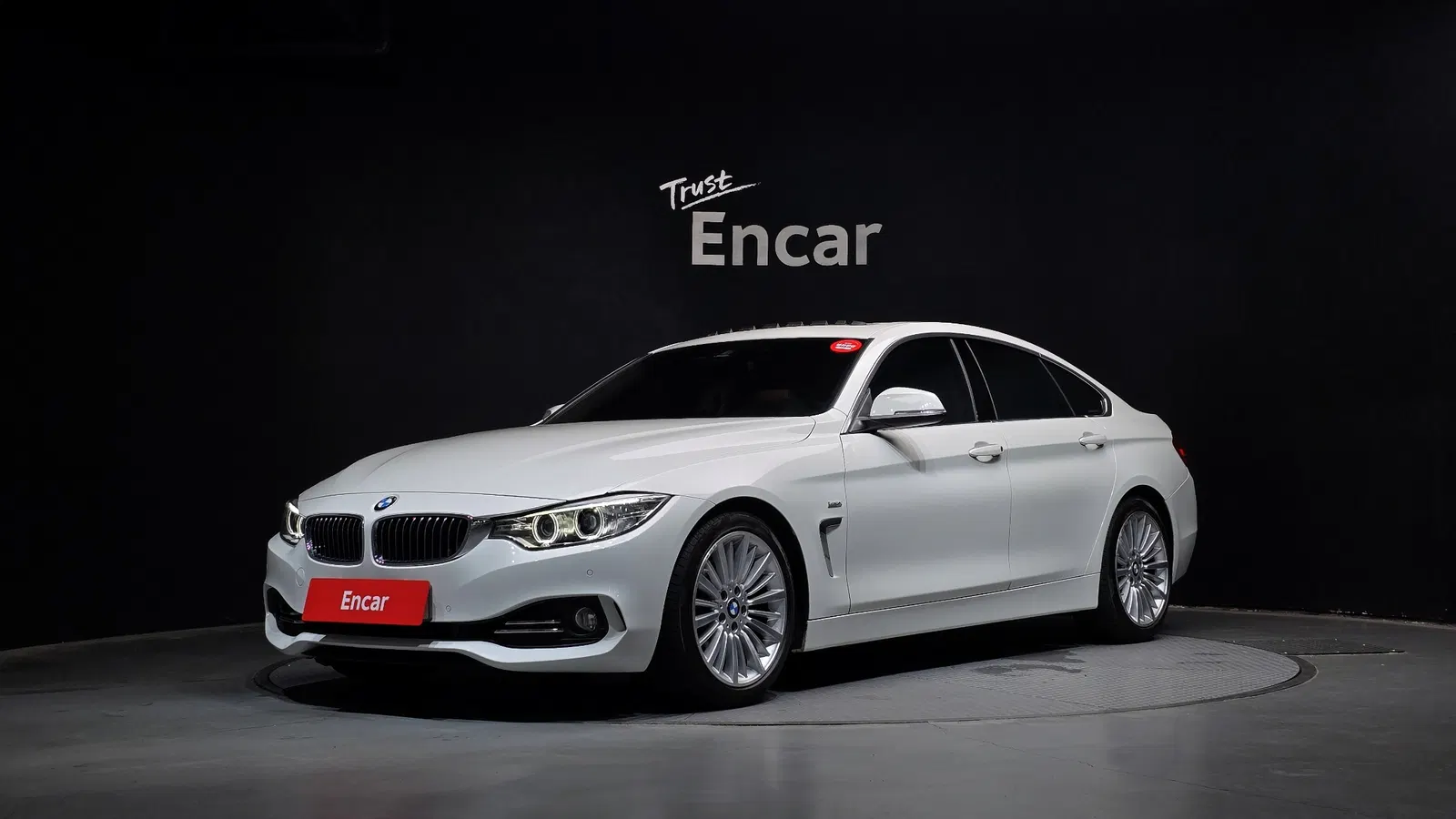 BMW Série 4 (F32) 420i Luxury GranCoupé 2016 — photo 1 sur 20