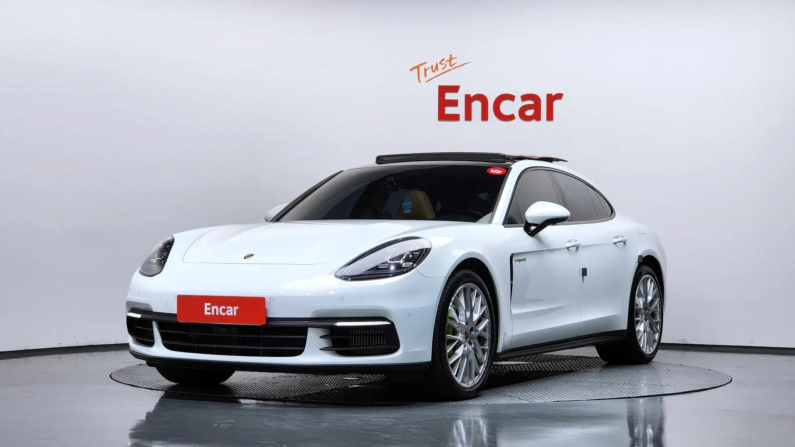 Porsche Panamera (971) 2.9 AWD E-Hybride 2018 — photo 1 sur 40