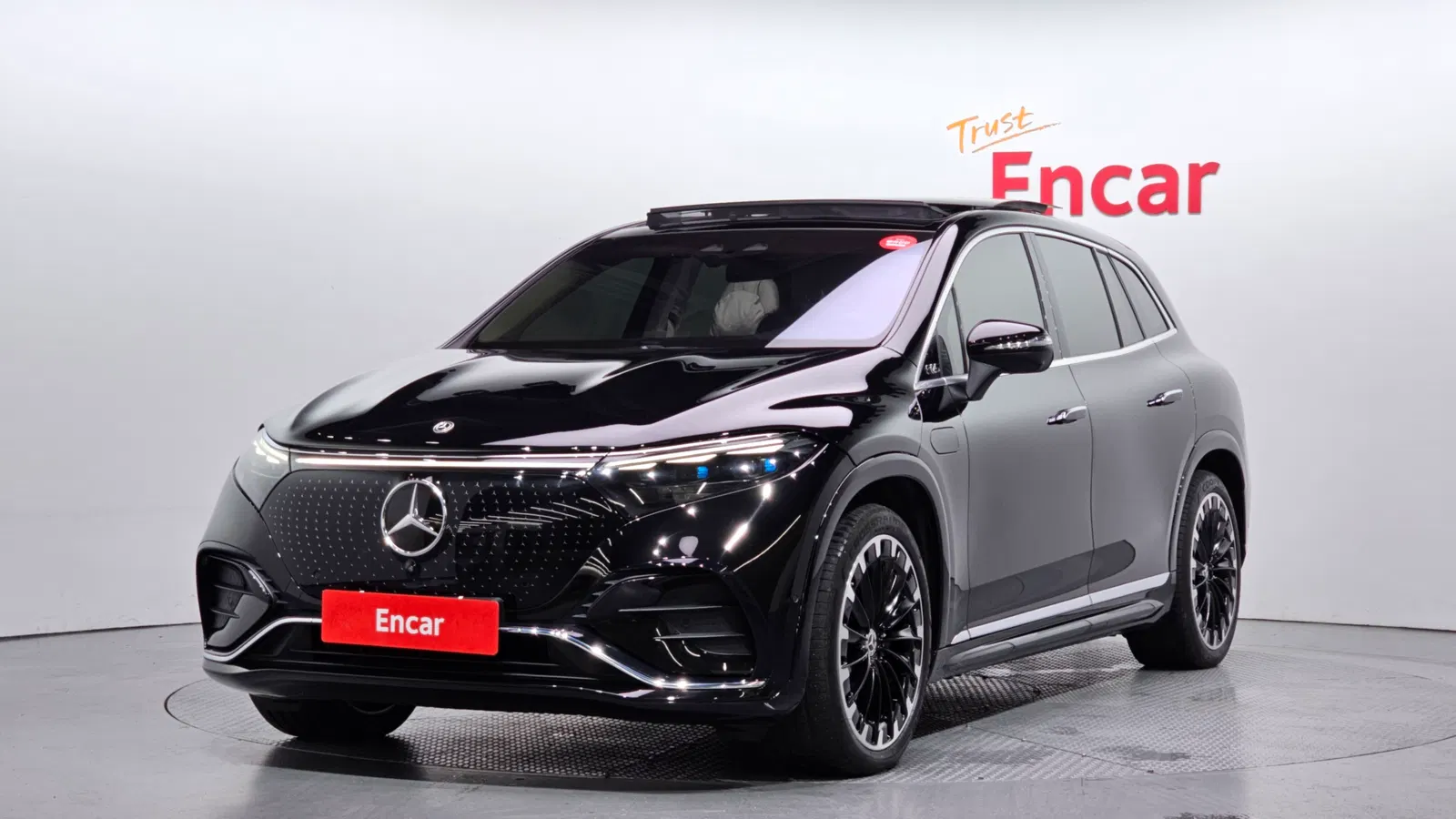 Mercedes-Benz EQS EQS580 4MATIC LaunchEdition SUV (X296) 2023 — photo 1 sur 38
