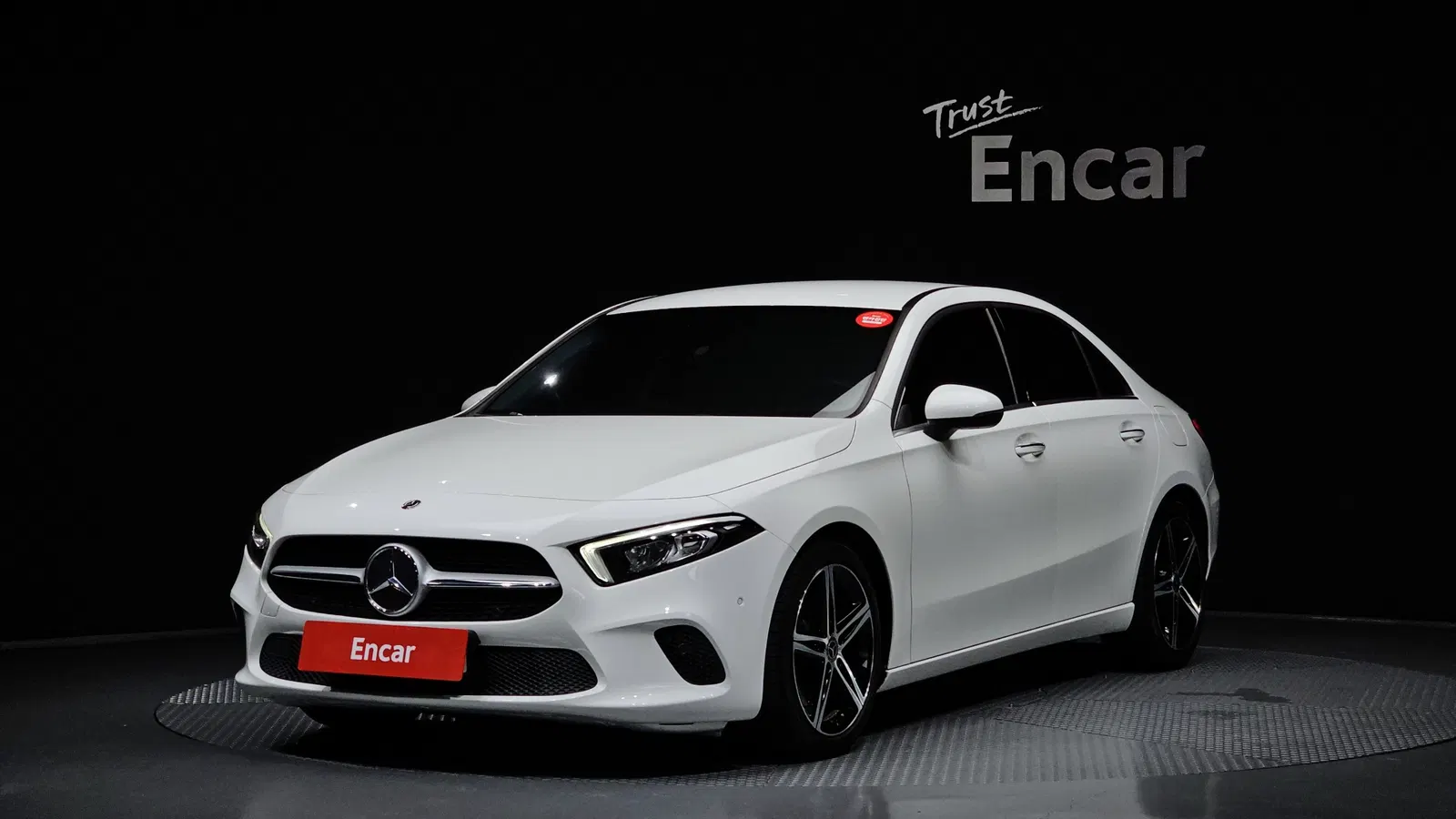 Mercedes-Benz Classe A A250 4MATIC Berline (W177) 2020 — photo 1 sur 8