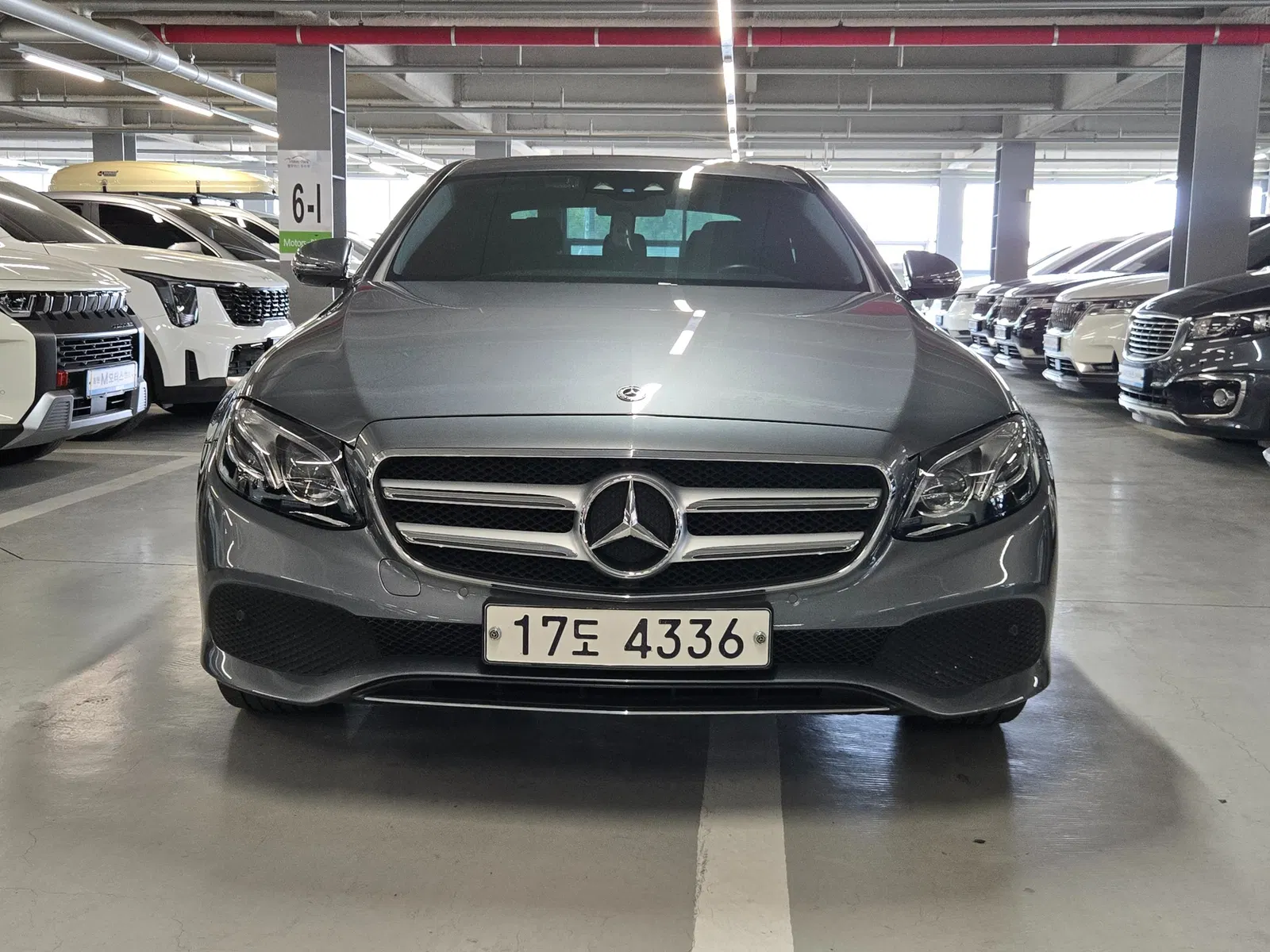 Mercedes-Benz Classe E E220d Avantgarde (W213) 2017 — photo 1 sur 26