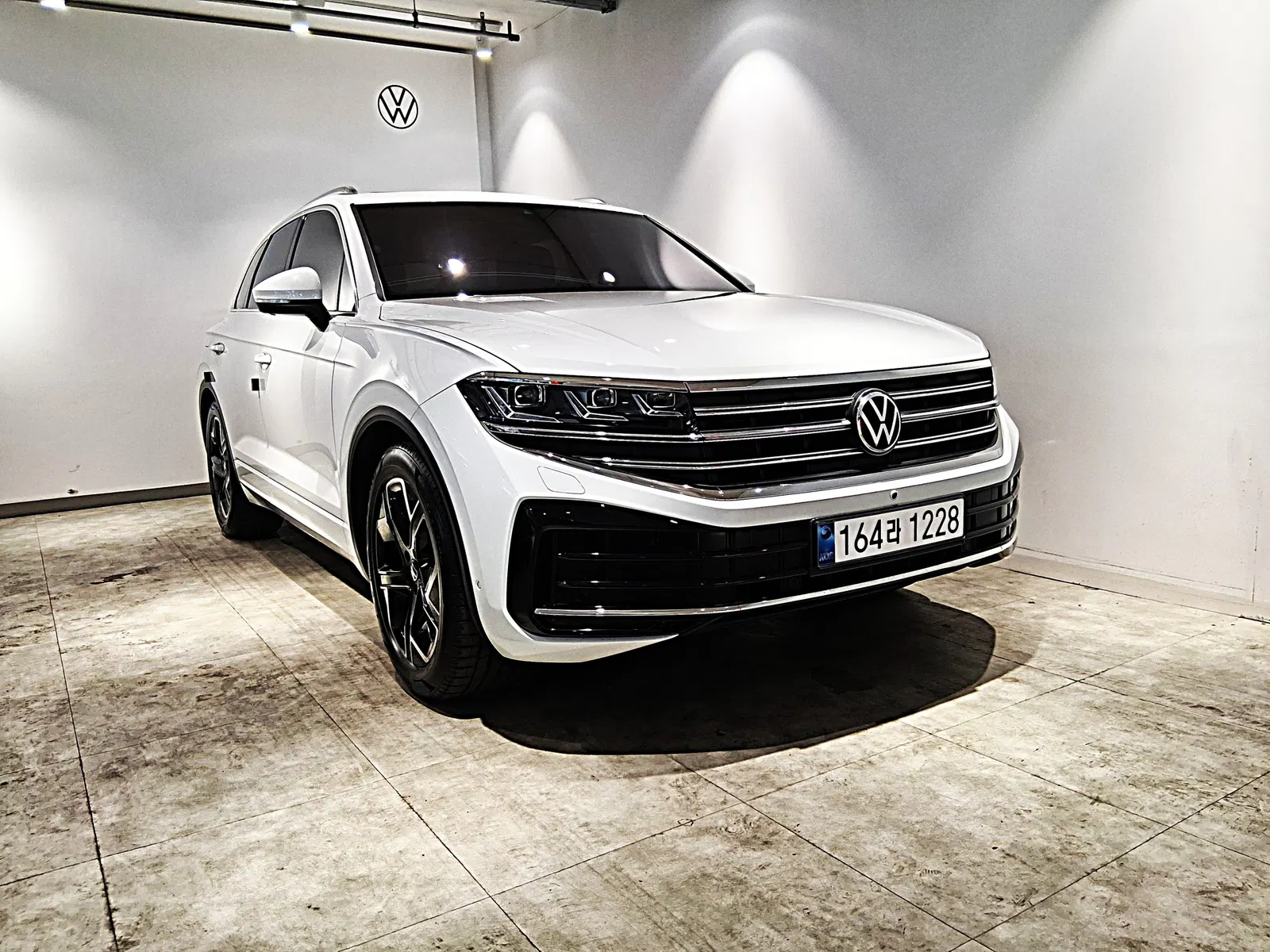 Volkswagen Touareg 3e génération 3.0 TDI Prestige 2024 — photo 1 sur 19