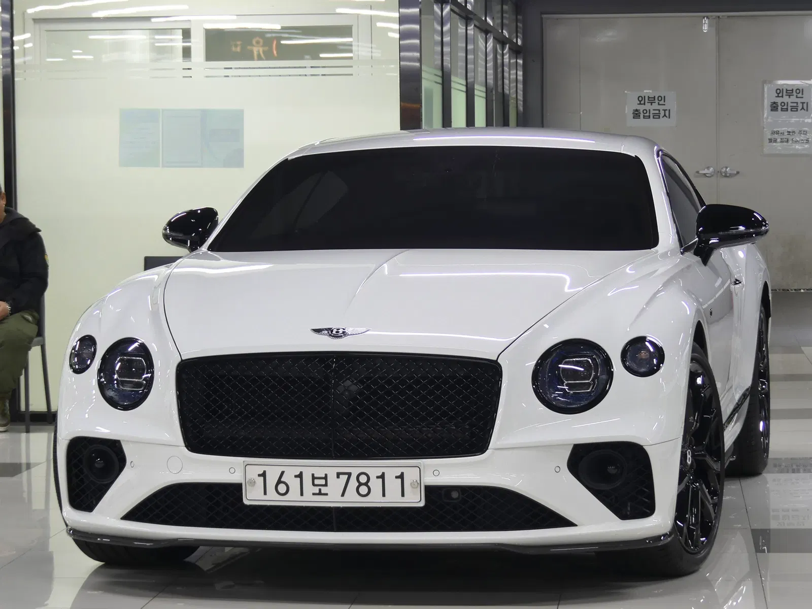 Bentley Continental GT 3e génération 4.0 GTS 2023 — photo 1 sur 24