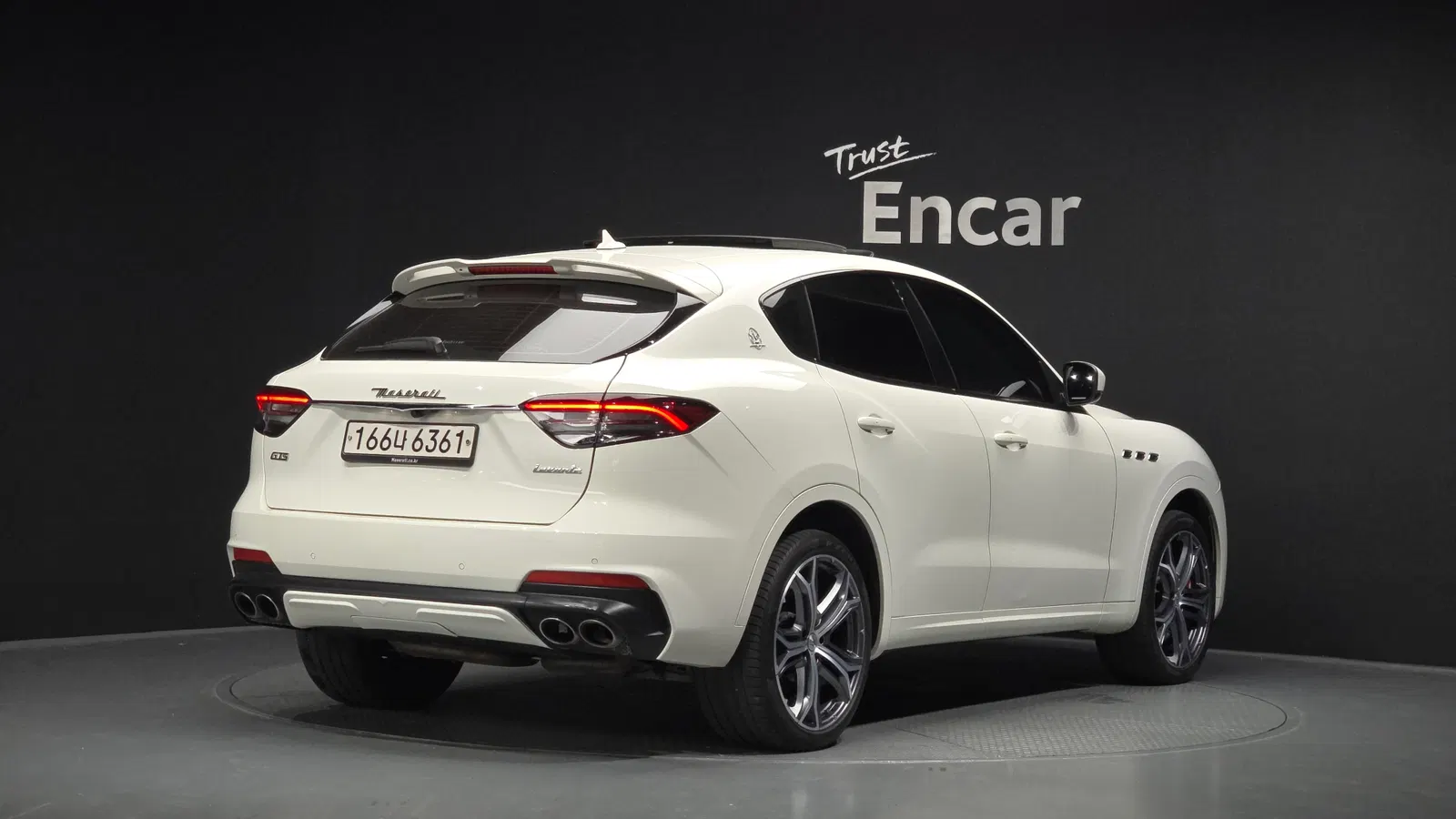 Maserati Levante 3.8 GTS AWD 2020 — photo 1 sur 35