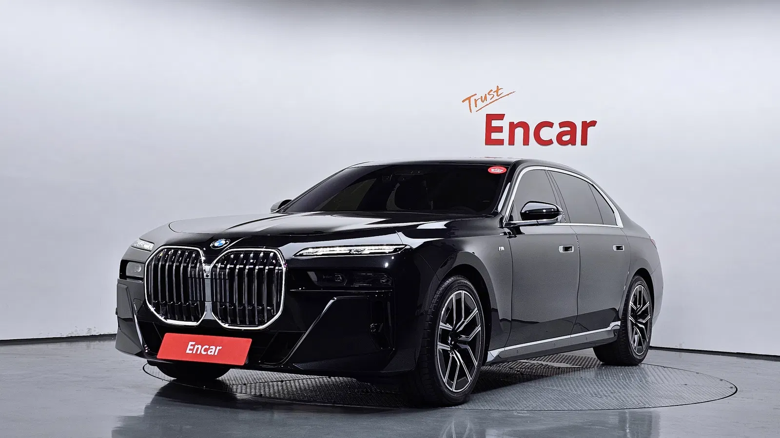 BMW Série 7 (G70) 740i xDrive M Sport 2025 — photo 1 sur 41