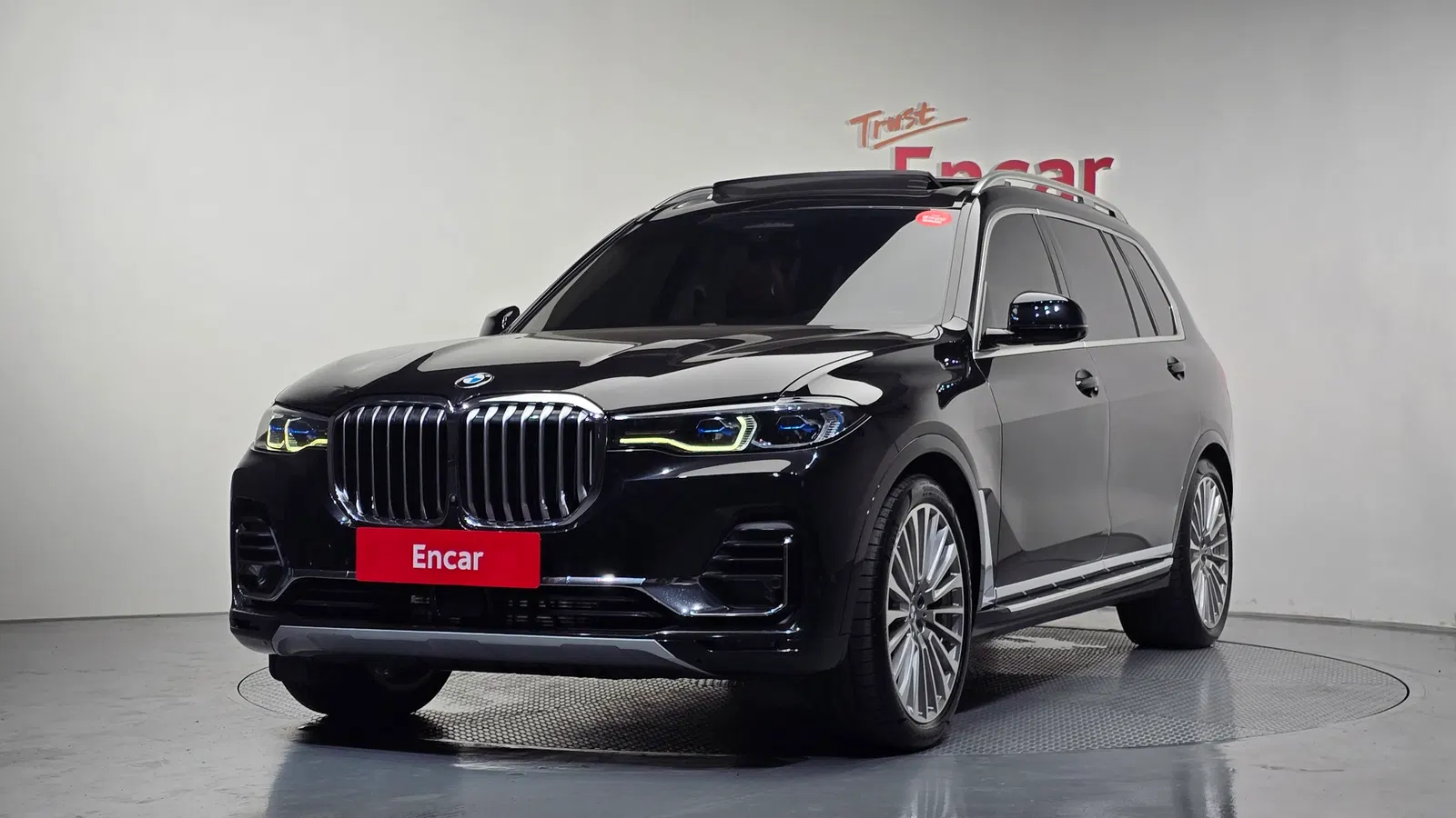 BMW X7 (G07) xDrive 40i Design Pure Excellence 6 places 2021 — photo 1 sur 20