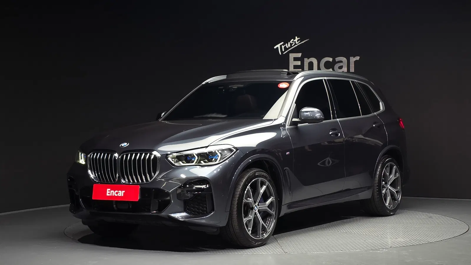 BMW X5 (G05) xDrive 40i M Sport 2022 — photo 1 sur 32