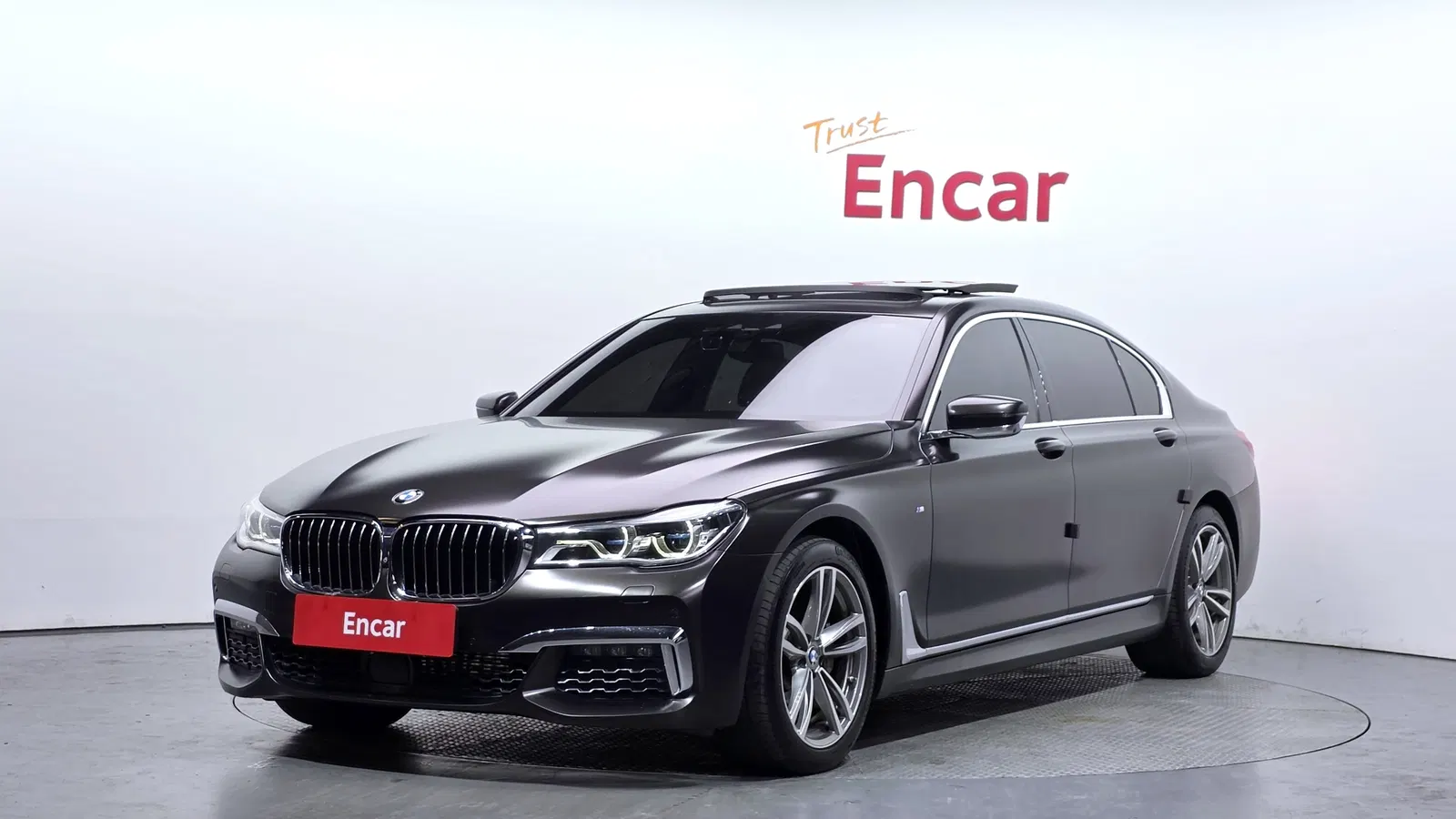 BMW Série 7 (G11) 730Ld xDrive M Sport 2018 — photo 1 sur 20