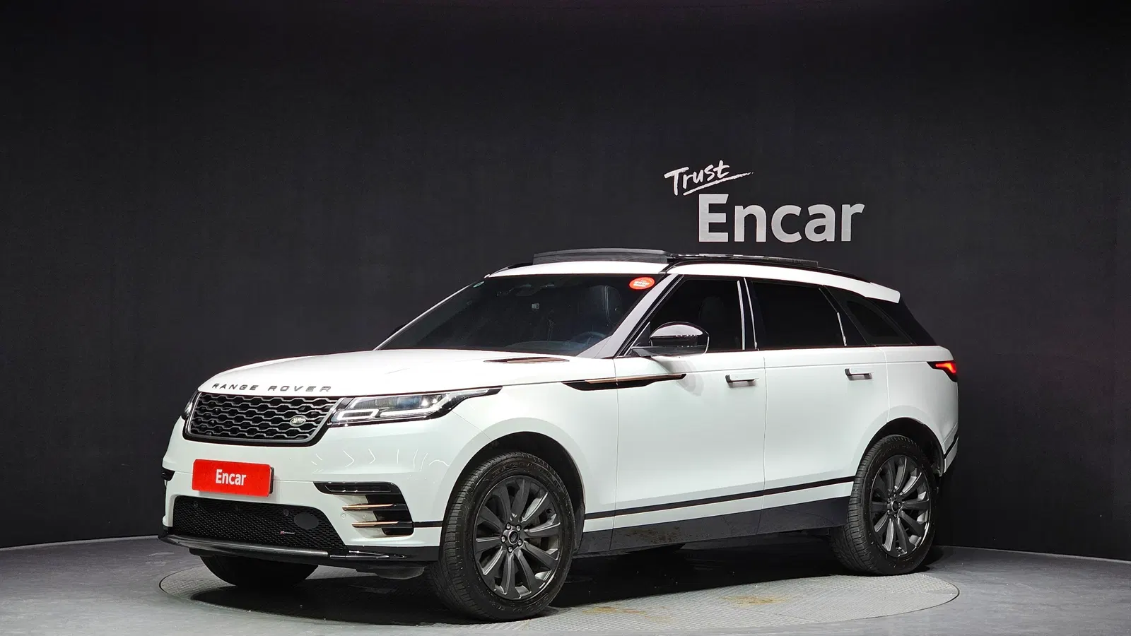 Land Rover Range Rover Velar 3.0 P400 R-Dynamic SE 2023 — photo 1 sur 33