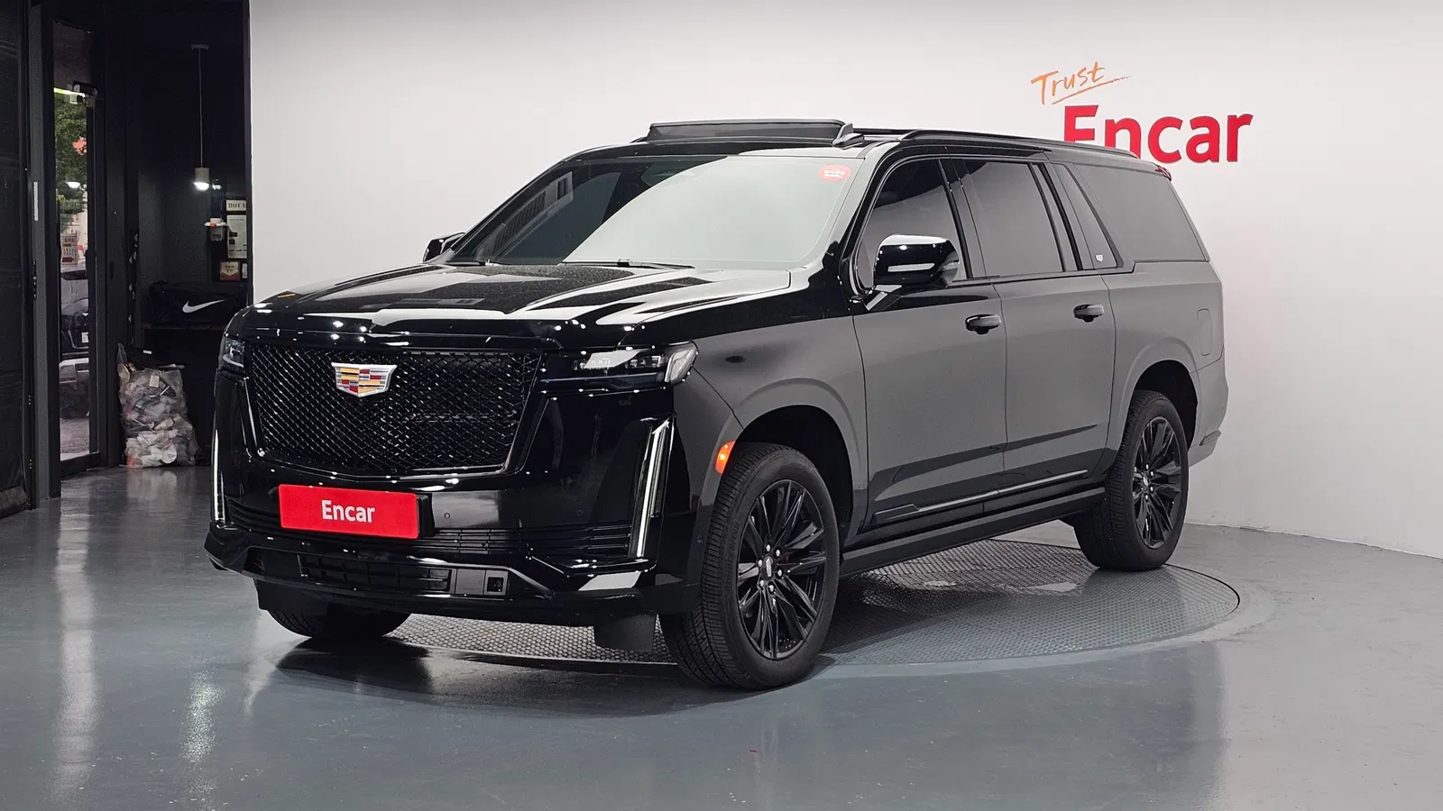 Cadillac Escalade 5e génération 6.2 ESV 2023 — photo 1 sur 26