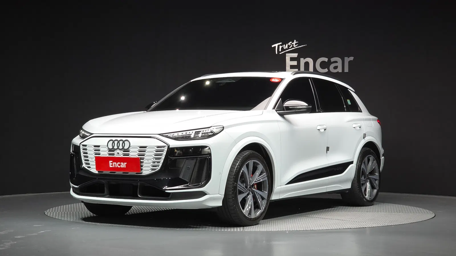 Audi SQ6 e-tron (GF) Quattro 2025 — photo 1 sur 35