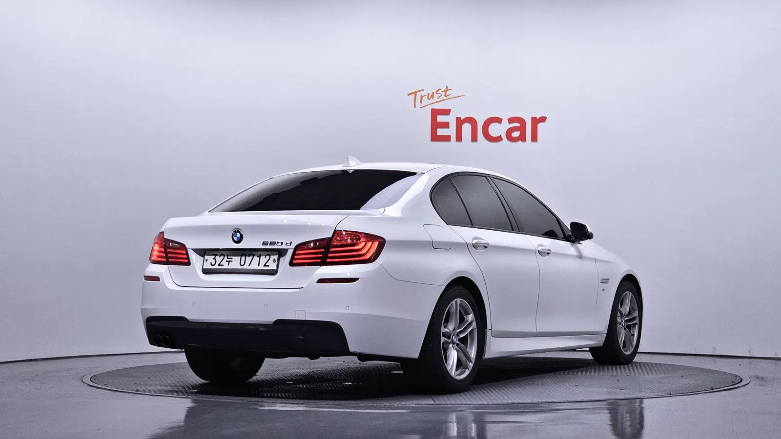 BMW Série 5 (F10) 520d M Aero Dynamic 2016 — photo 1 sur 31