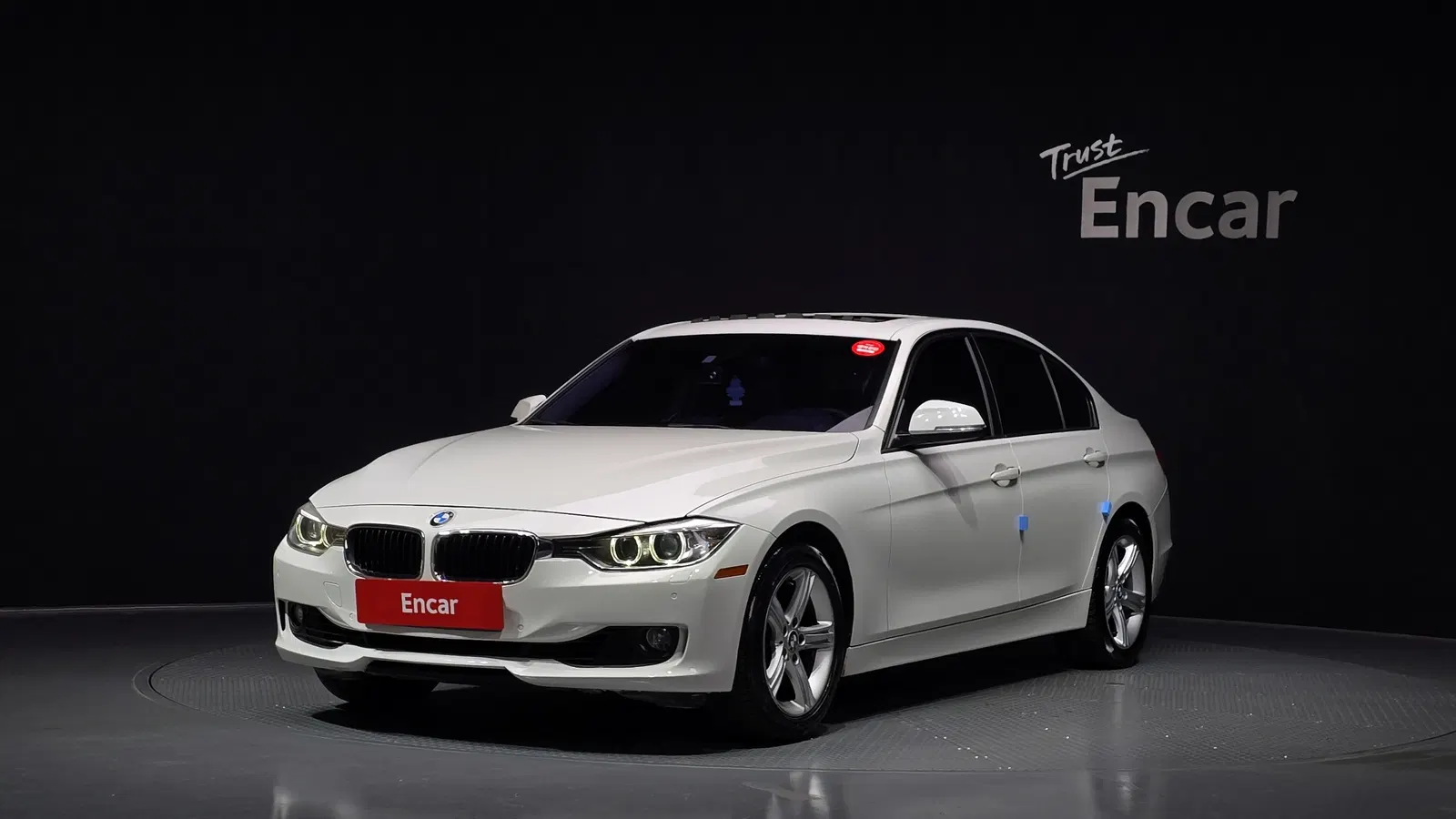BMW Série 3 (F30) 320i 2013 — photo 1 sur 20
