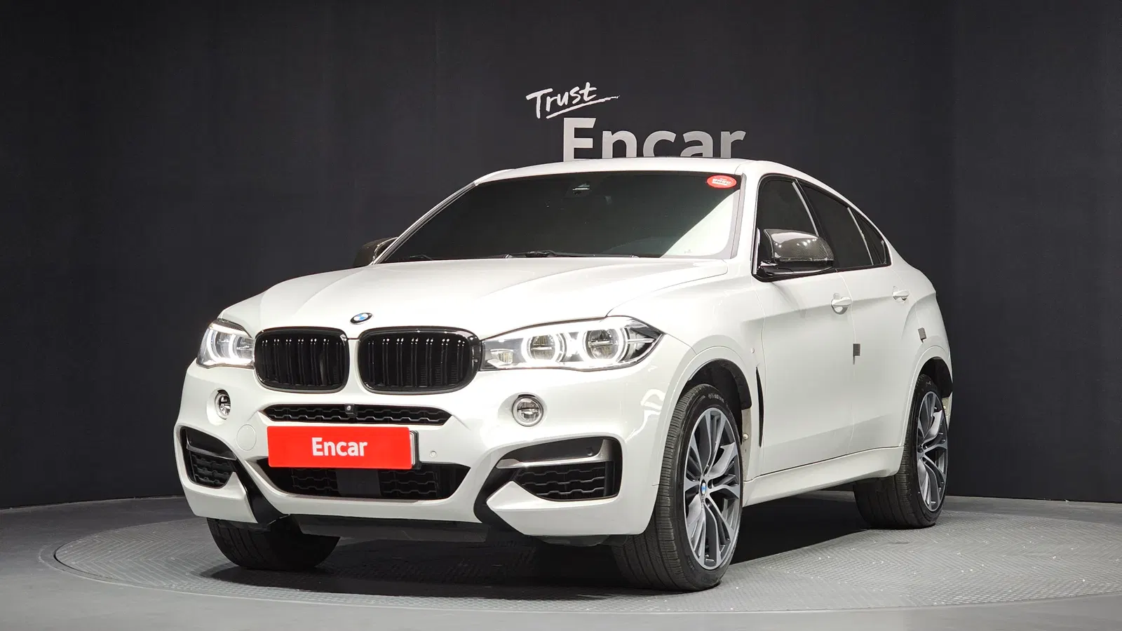 BMW X6 (F16) M50d 2018 — photo 1 sur 40