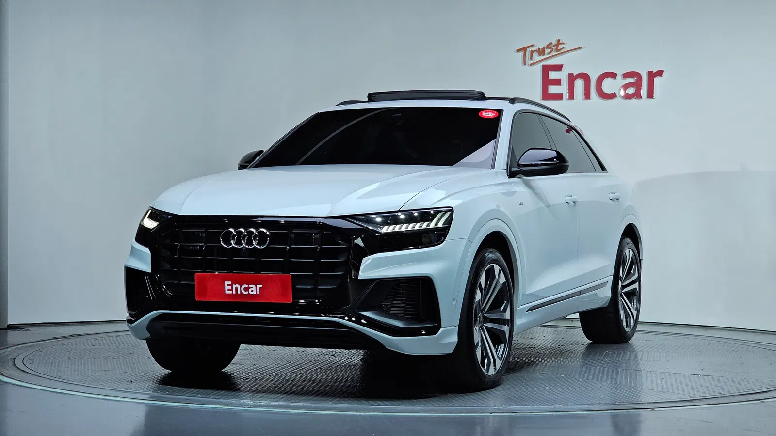 Audi Q8 (4M) 55 TFSI Quattro Premium 2023 — photo 1 sur 35