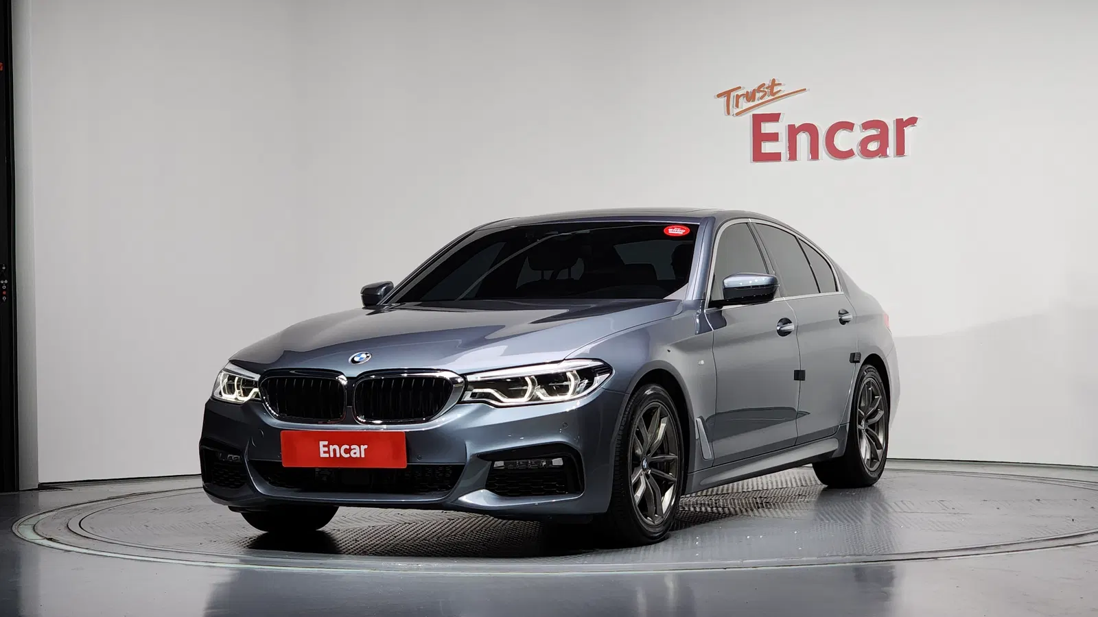 BMW Série 5 (G30) 530i xDrive M Sport 2018 — photo 1 sur 20