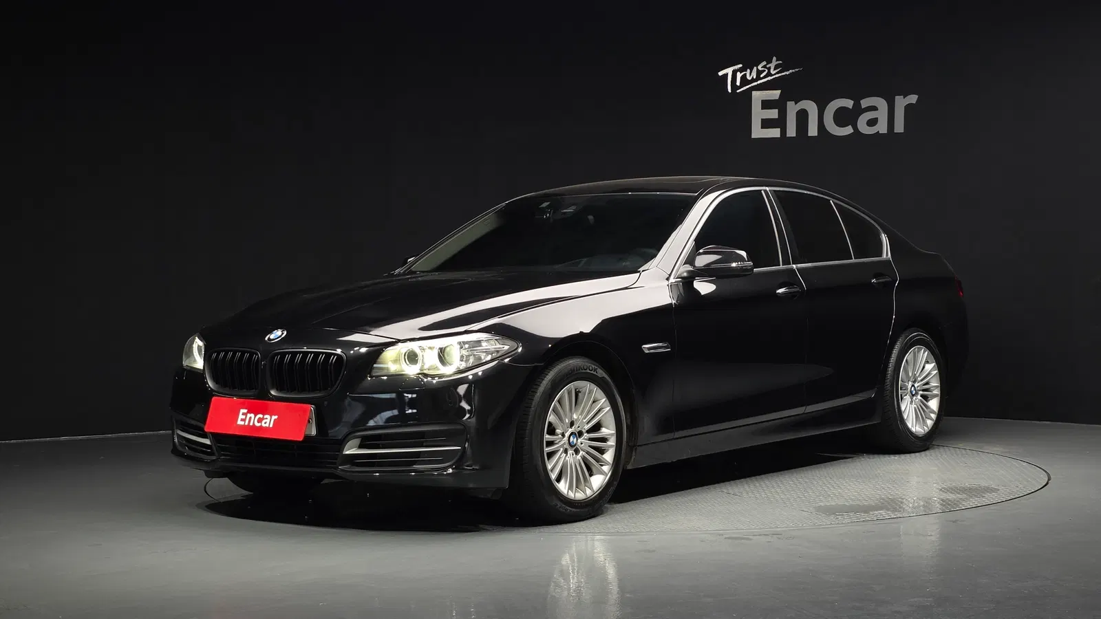 BMW Série 5 (F10) 520d 2015 — photo 1 sur 20