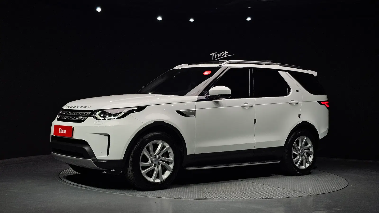 Land Rover Discovery 5 3.0 SD6 HSE 2019 — photo 1 sur 20