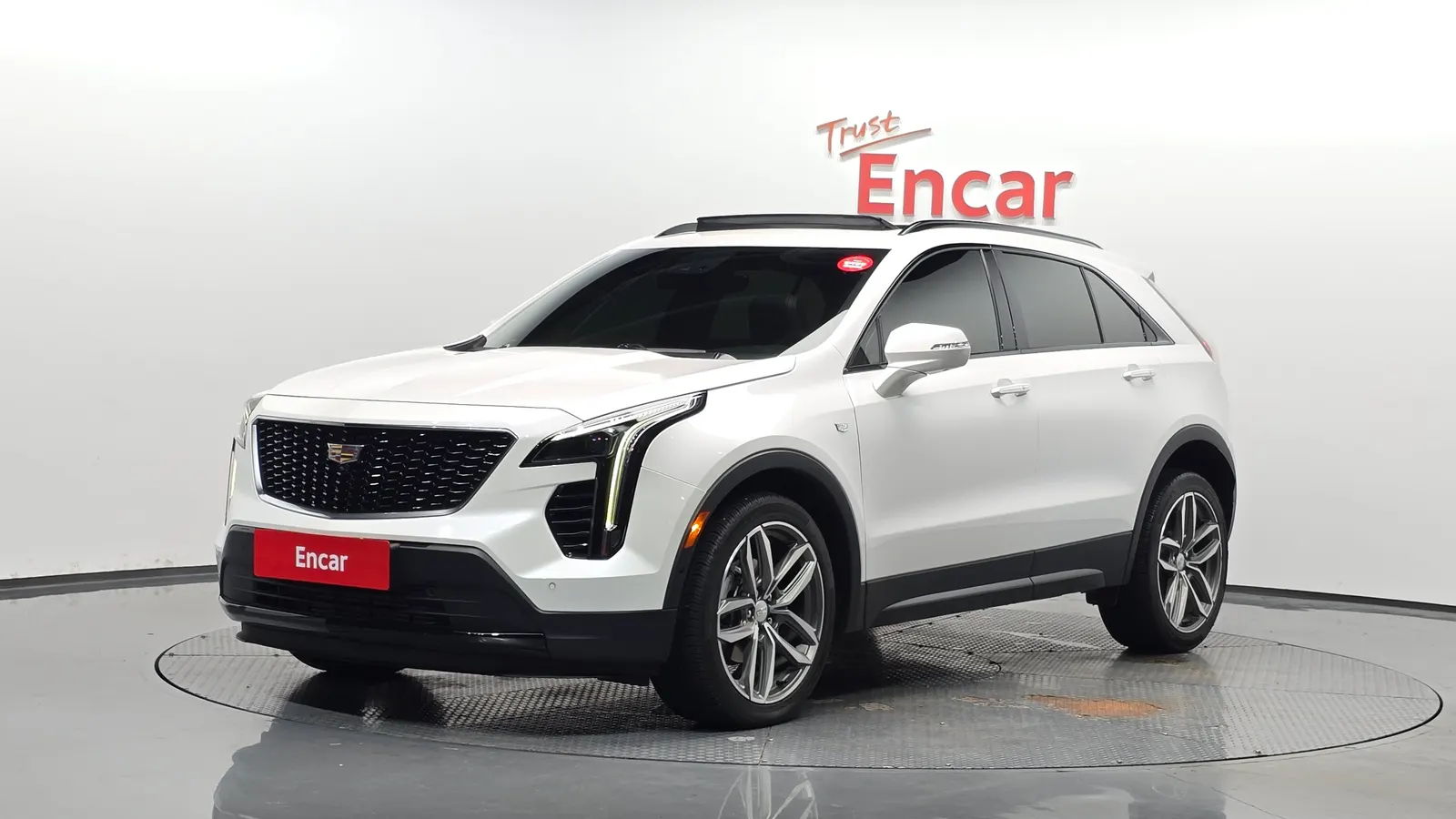 Cadillac XT4 2.0 Sport AWD 2023 — photo 1 sur 34