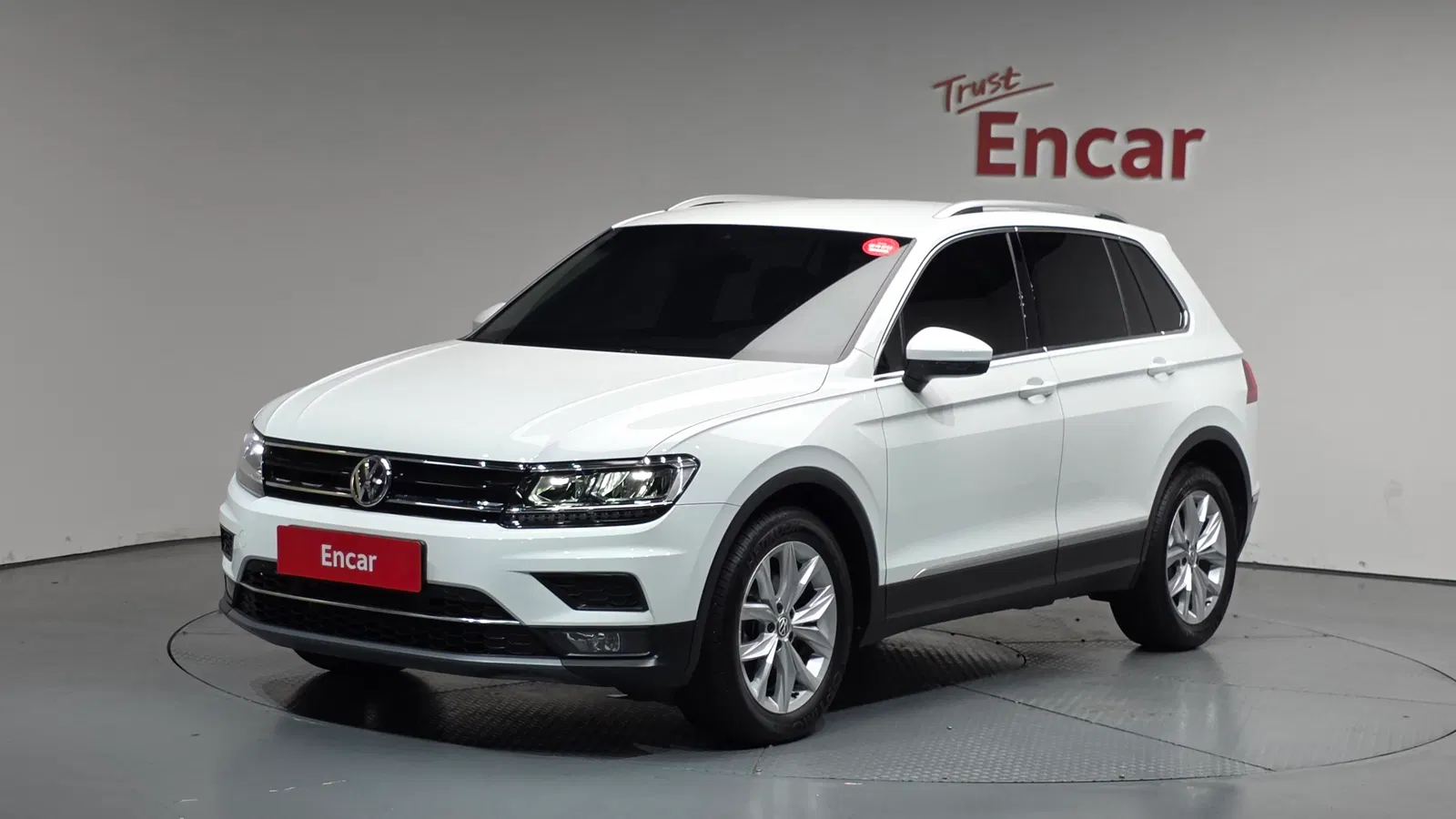 Volkswagen Tiguan 2e génération 2.0 TDI Premium 2018 — photo 1 sur 32