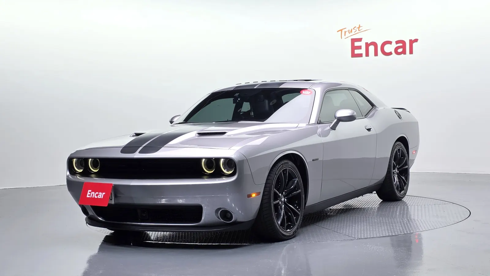 Dodge Challenger 5.7 2017 — photo 1 sur 30
