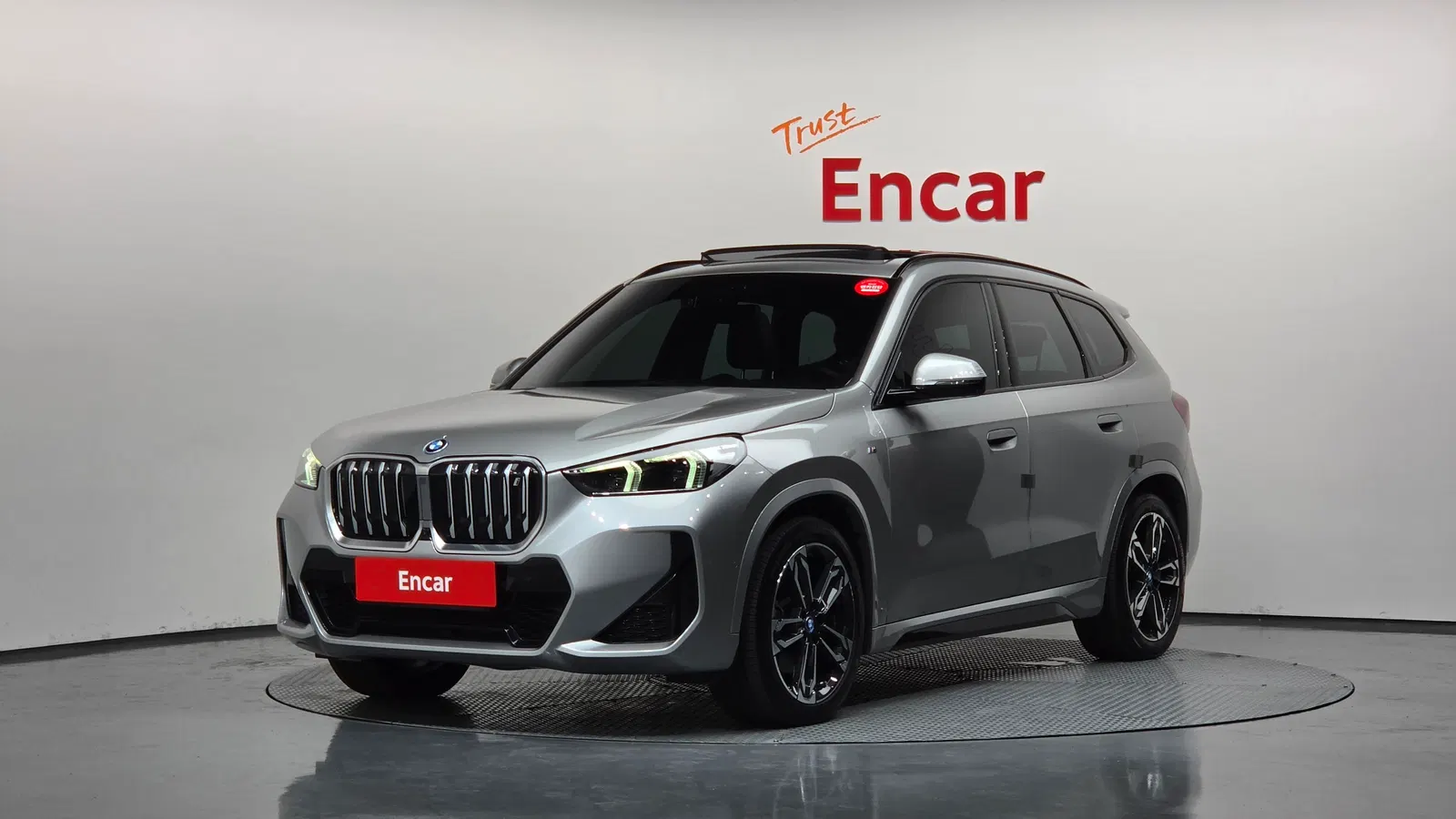 BMW iX1 (U11) xDrive 30 M Sport 2023 — photo 1 sur 43