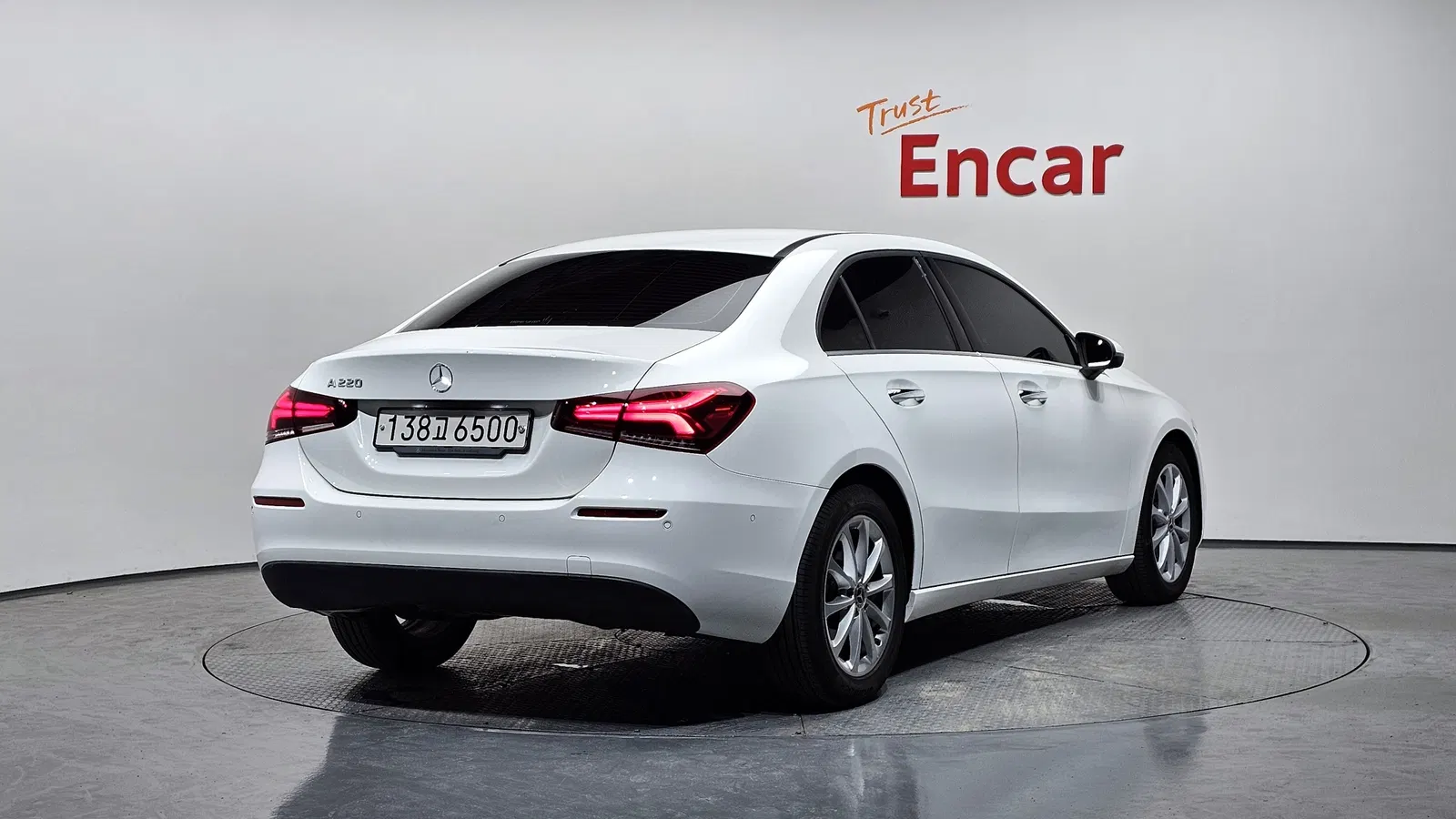 Mercedes-Benz Classe A A220 Berline (W177) 2020 — photo 1 sur 30