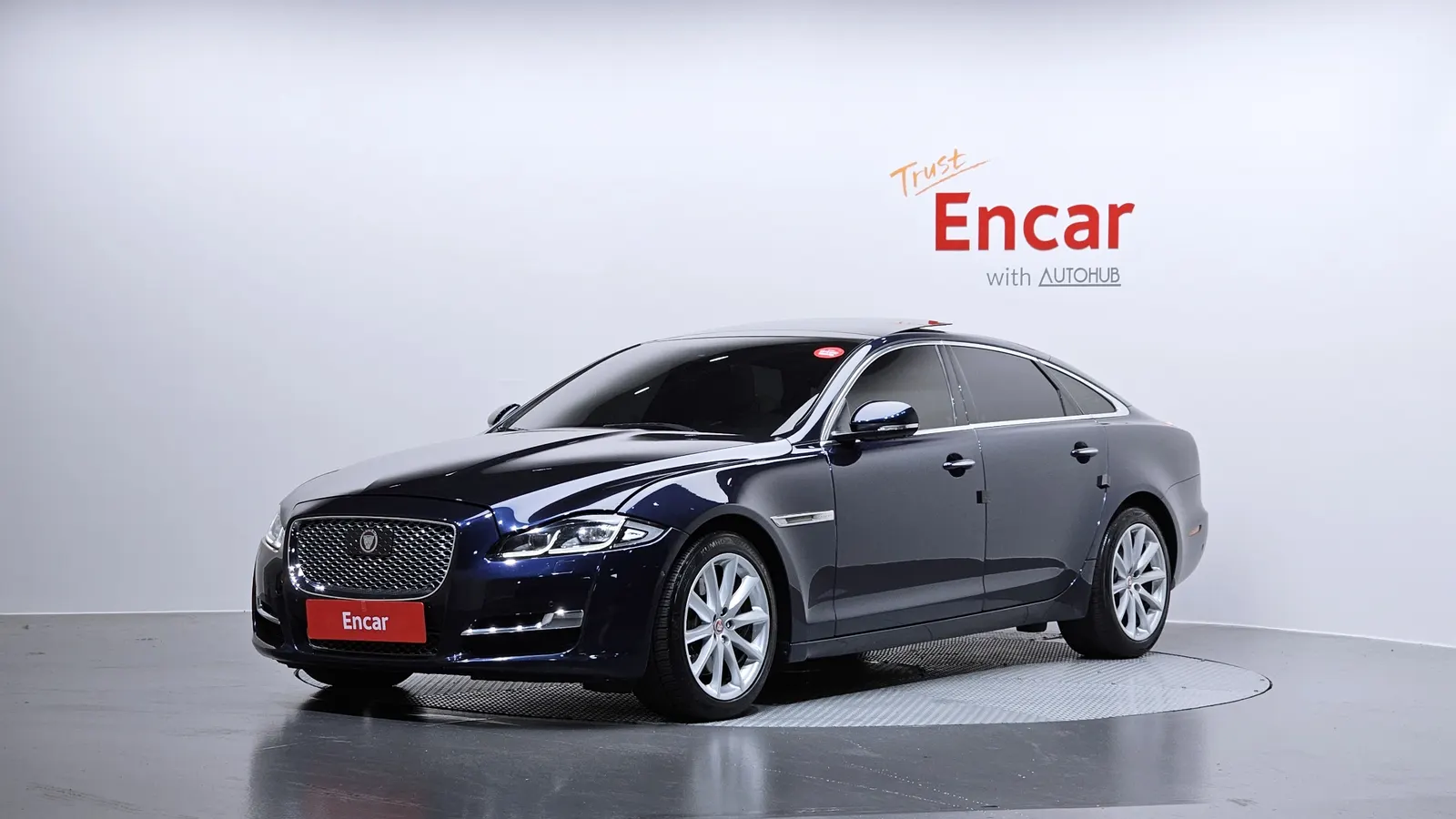 Jaguar All New XJ 3.0D Premium Luxury LWB 2016 — photo 1 sur 20