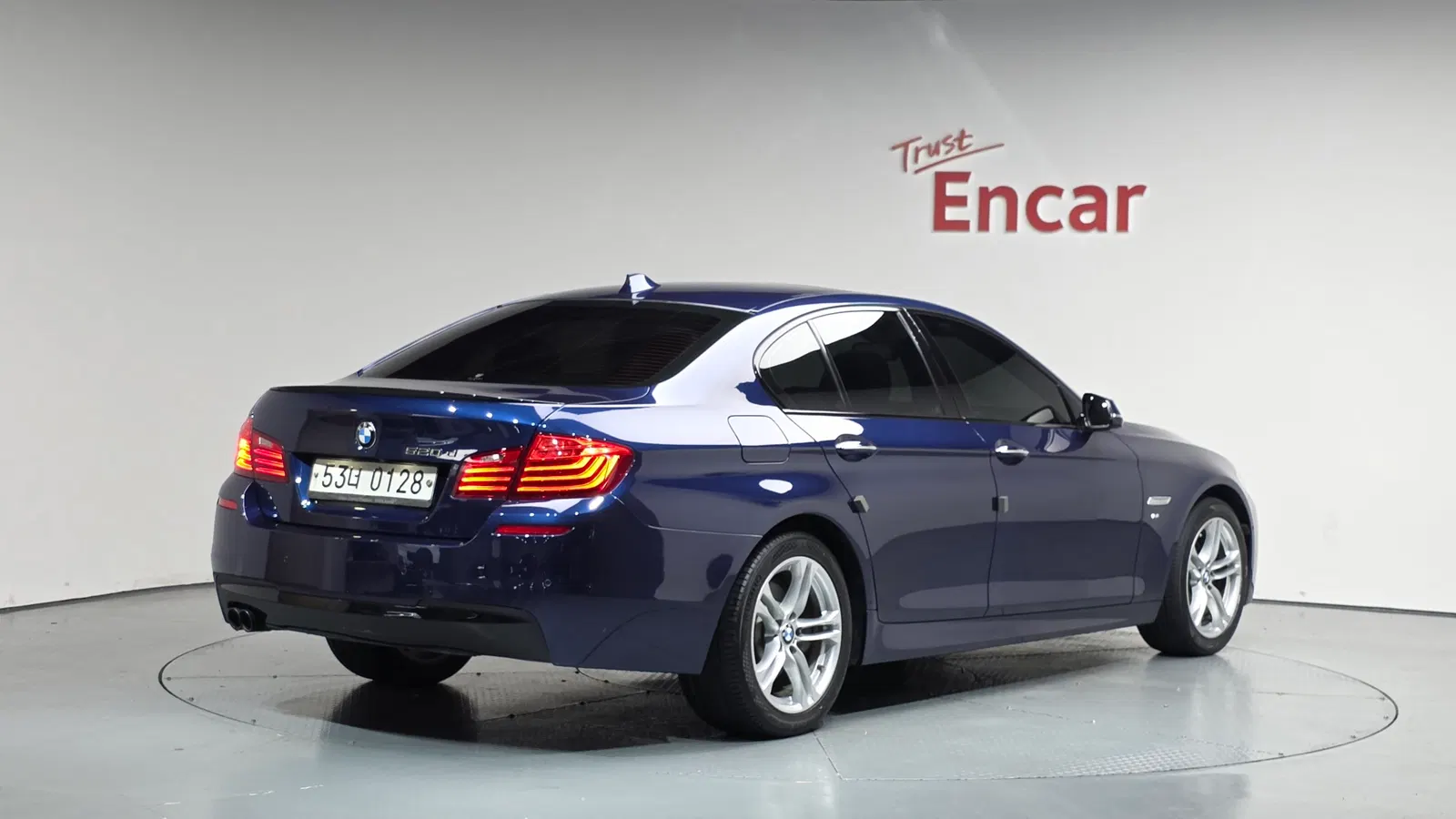 BMW Série 5 (F10) 520d M Aero Dynamic 2016 — photo 1 sur 34